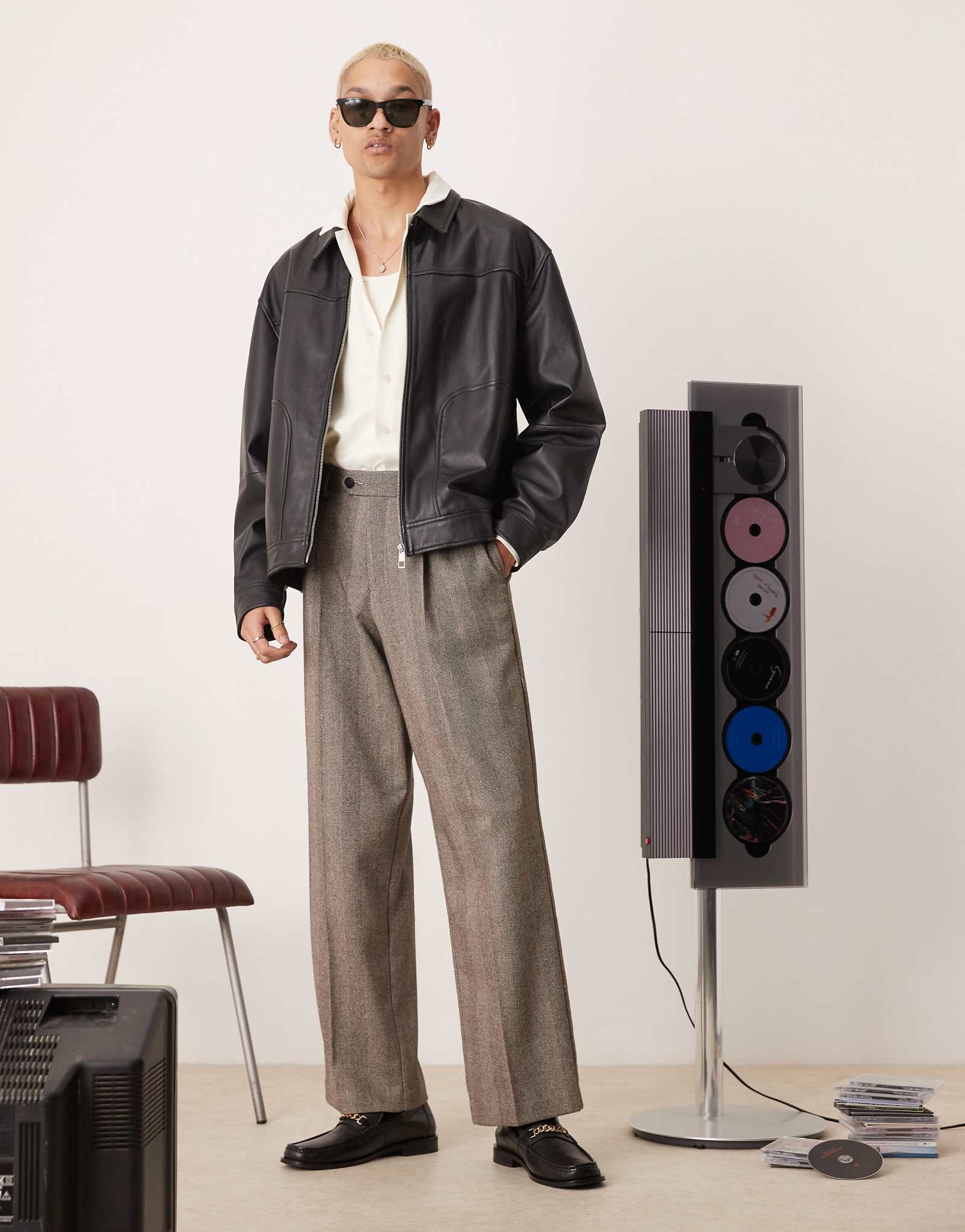 Широкие брюки из элегантной шерстяной смеси ASOS DESIGN черного цвета в елочку со складками спереди 5990₽