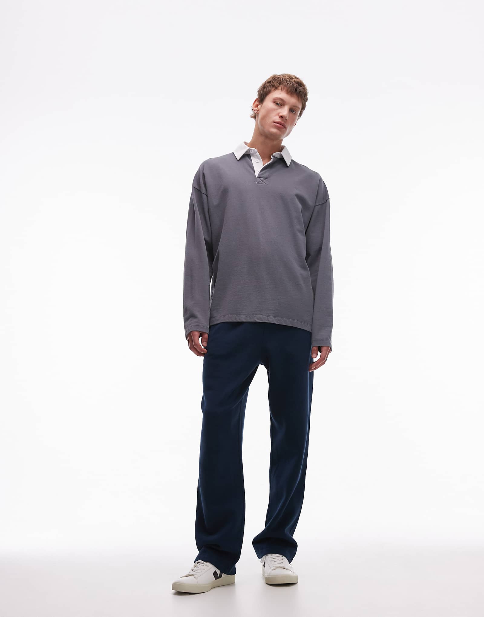 Спортивные прямые брюки синего цвета Topman 6090₽