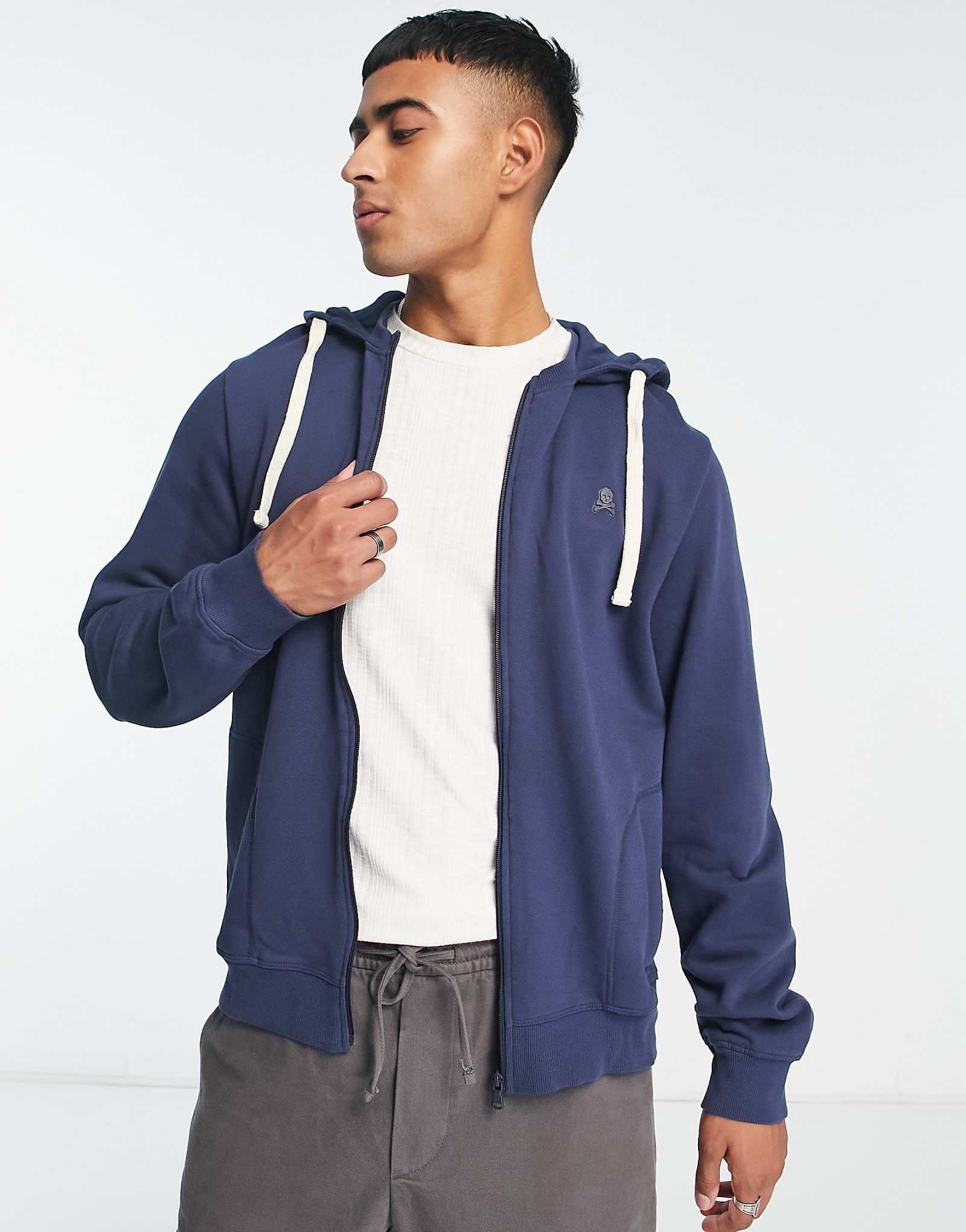 Толстовка с капюшоном Scalpers Fade темно-синего цвета 18990₽