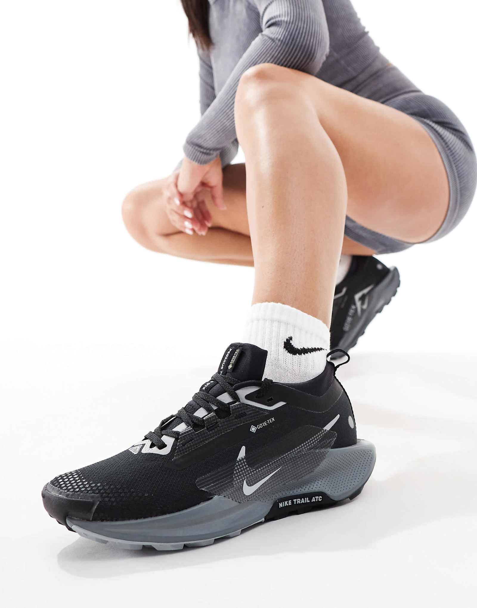 Кроссовки Nike Running ReactX Pegasus Trail 5 GORE-TEX черного цвета