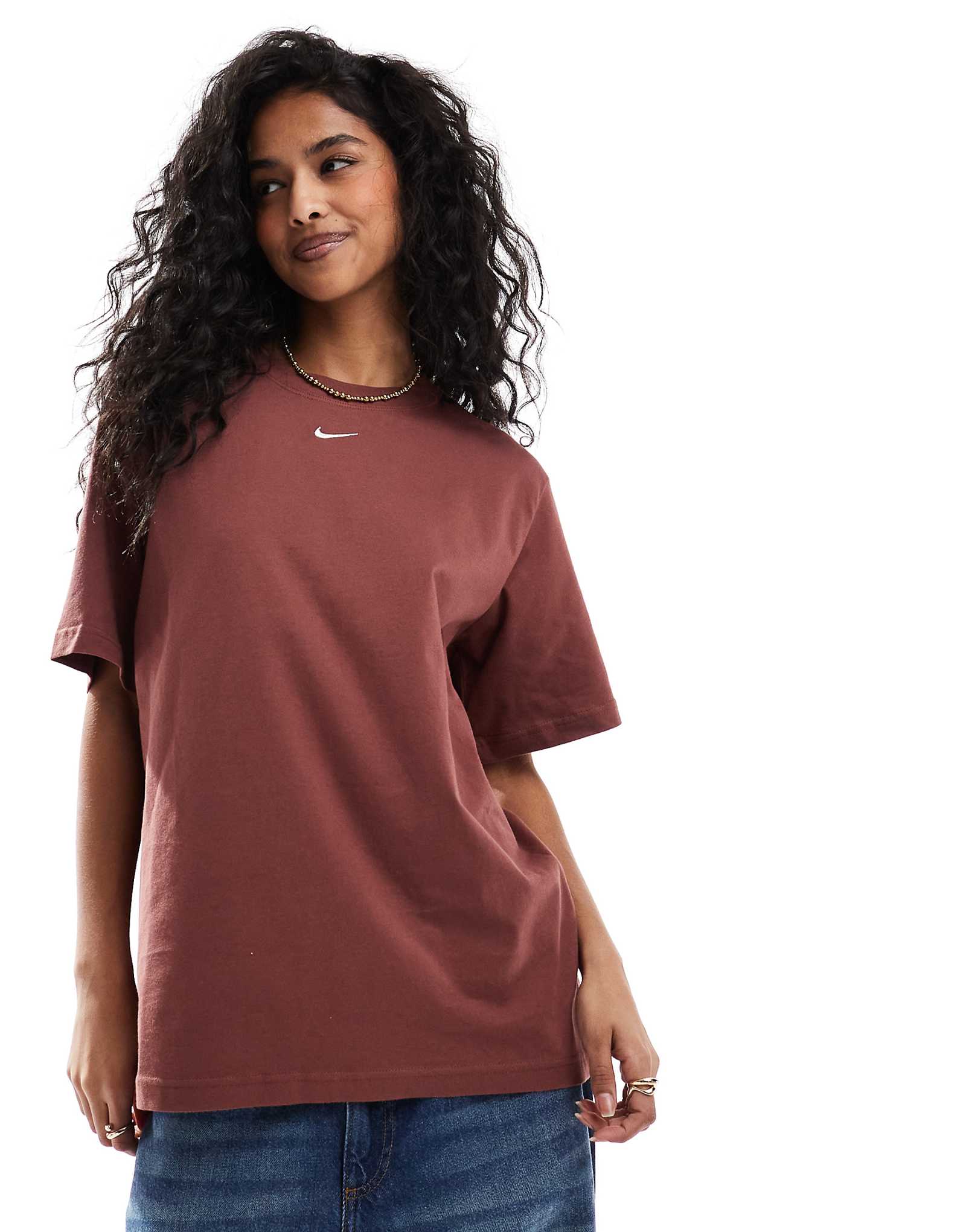 Футболка Nike Essential oversize бордового цвета 5790₽