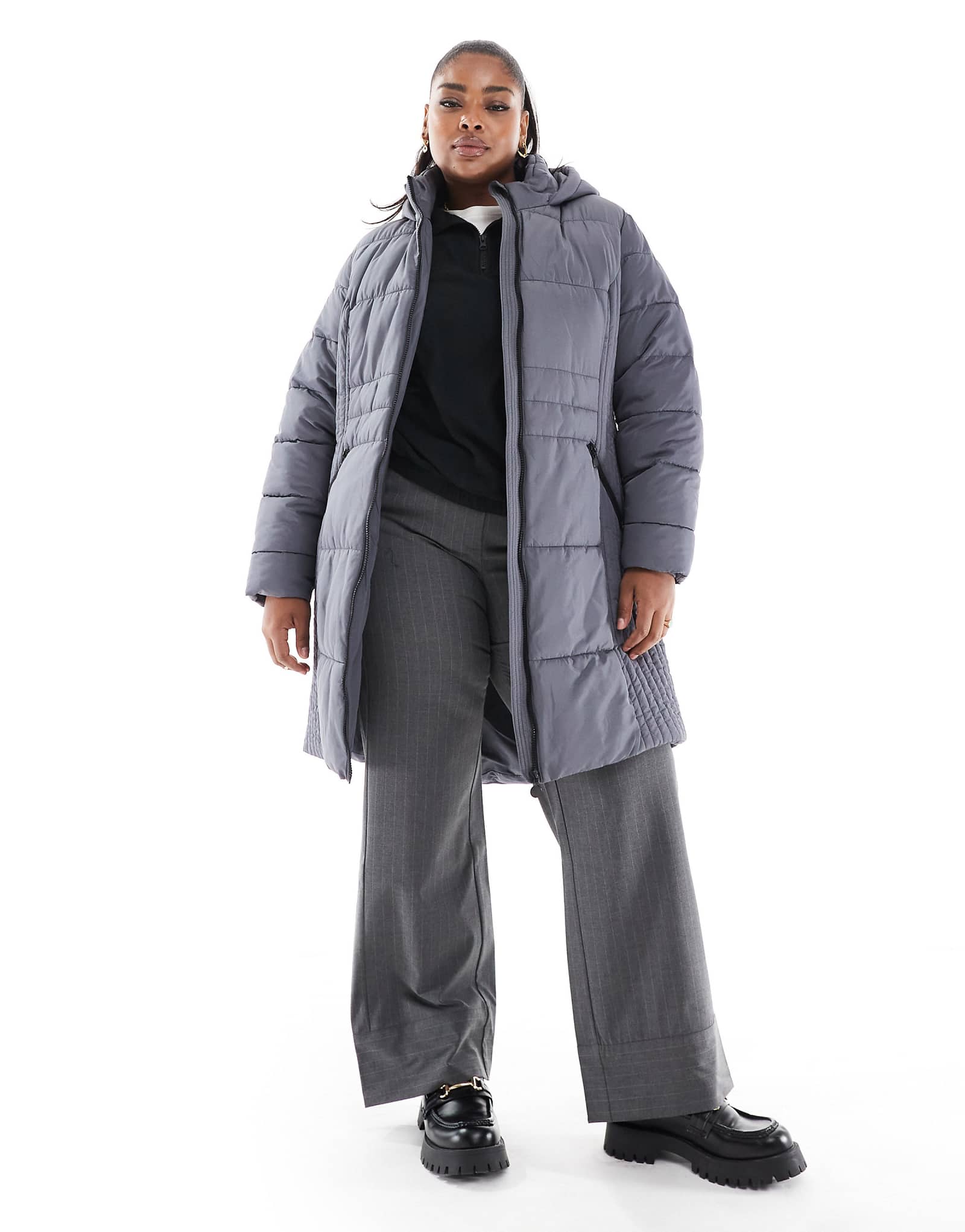 Ваша стеганая куртка с детализацией швов серого цвета 14490₽