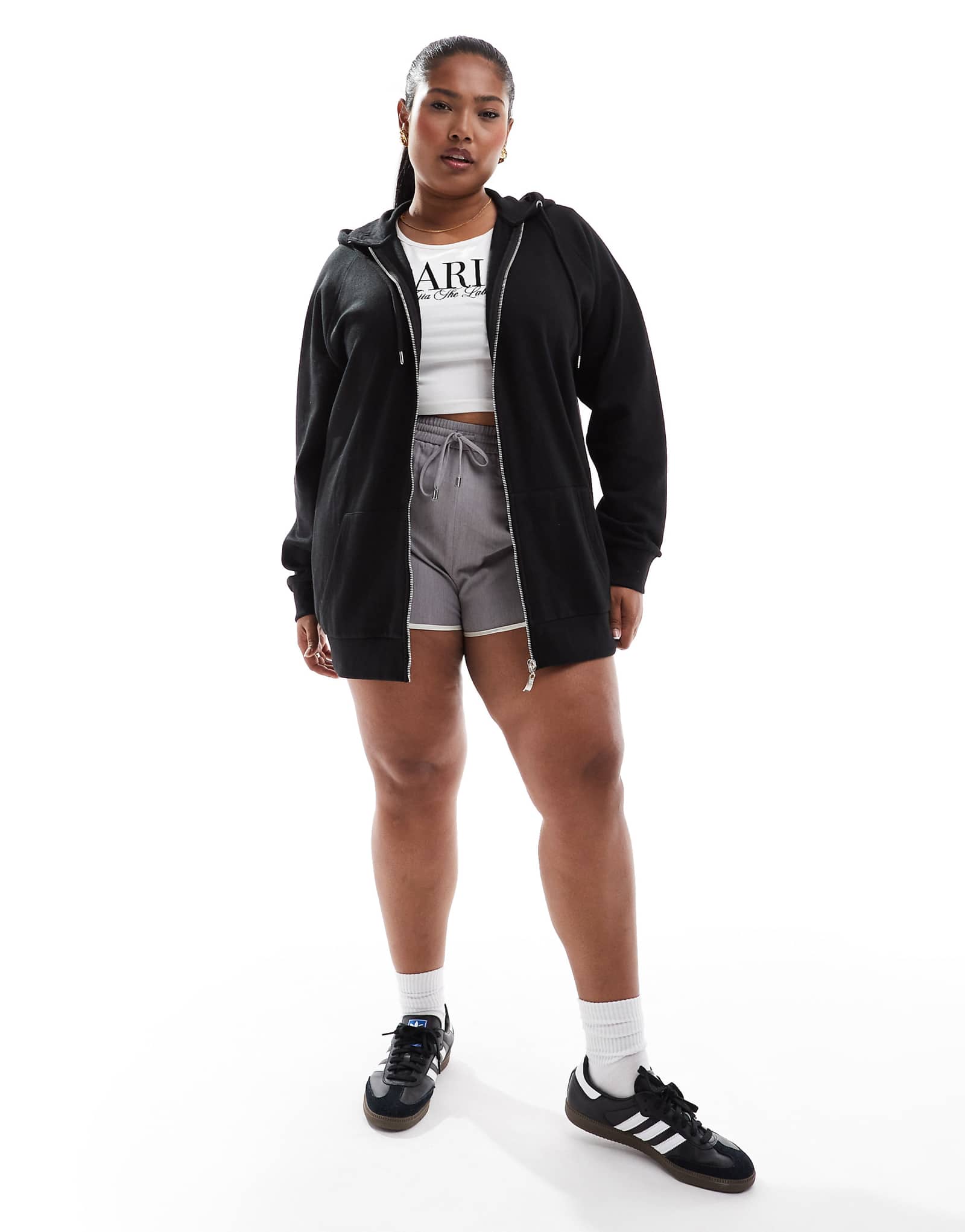 Ваш реглан с капюшоном на молнии черного цвета 8190₽