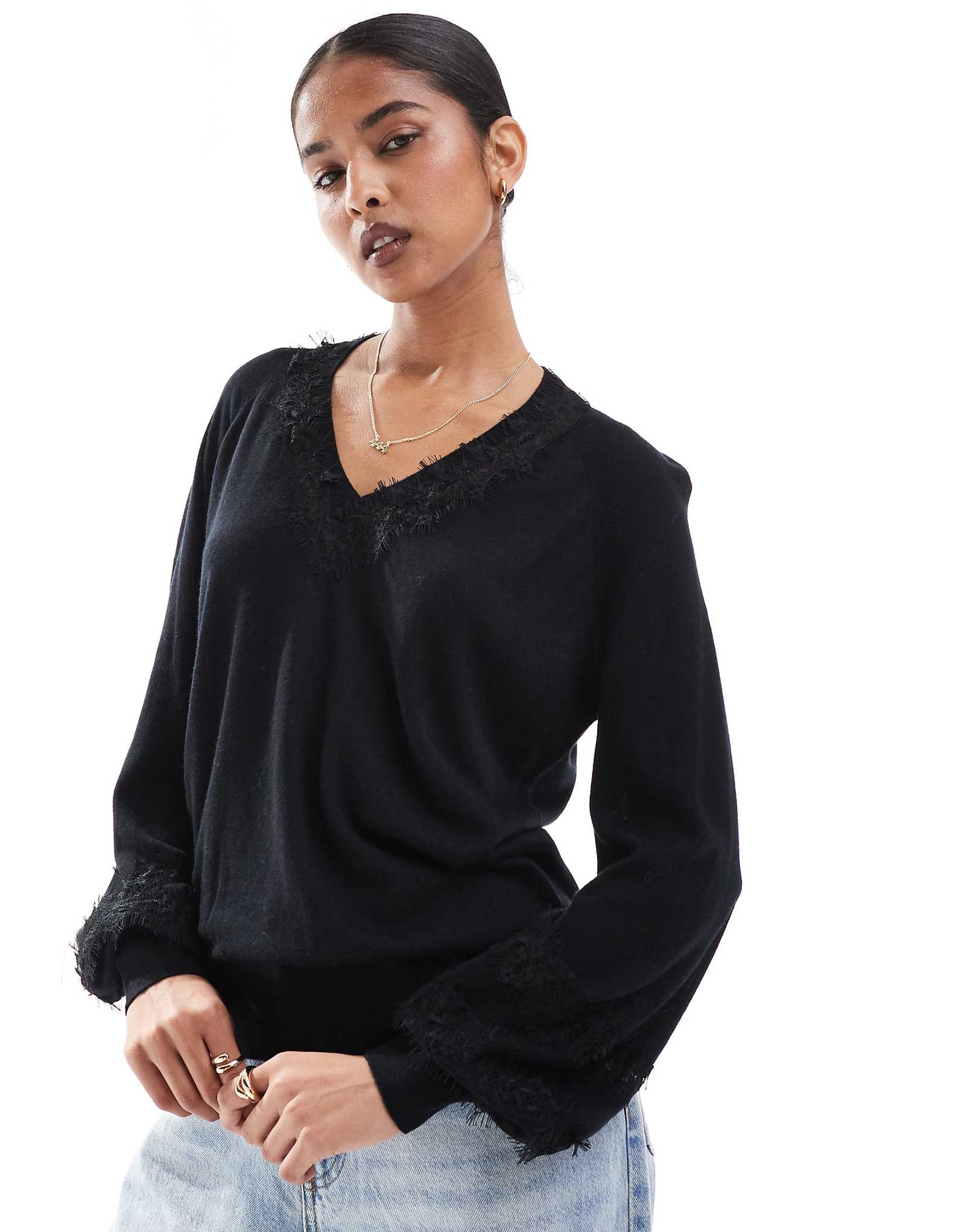 Свитер Scalpers lara черного цвета 18390₽