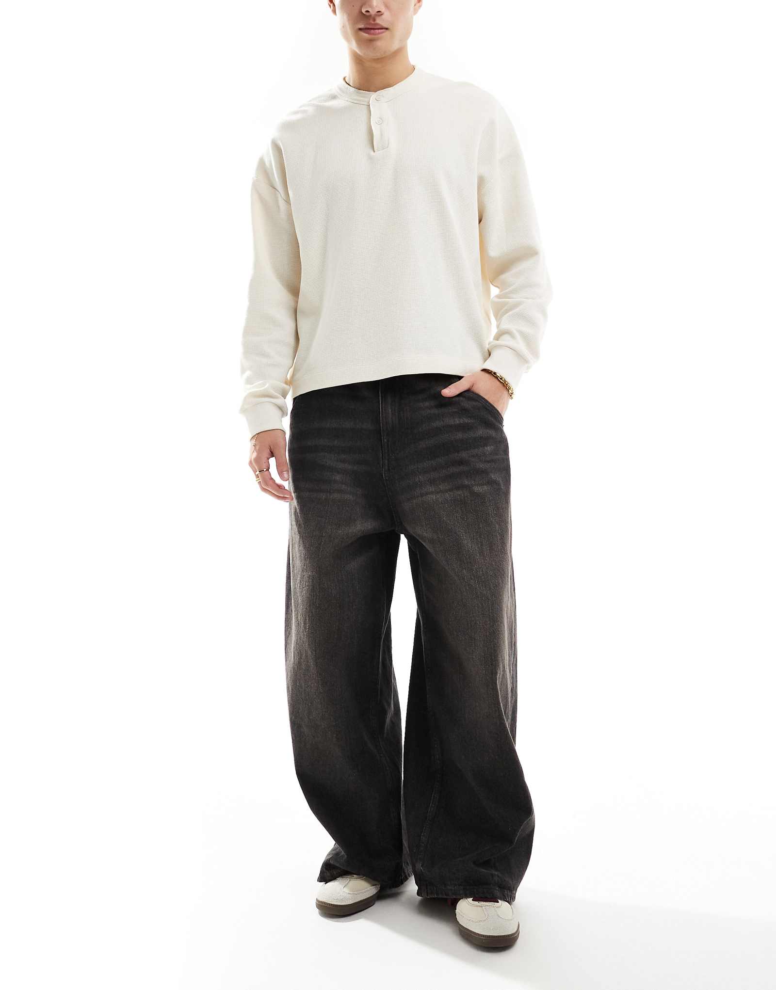 Мега мешковатые джинсы Pull-Bear черного цвета 9790₽