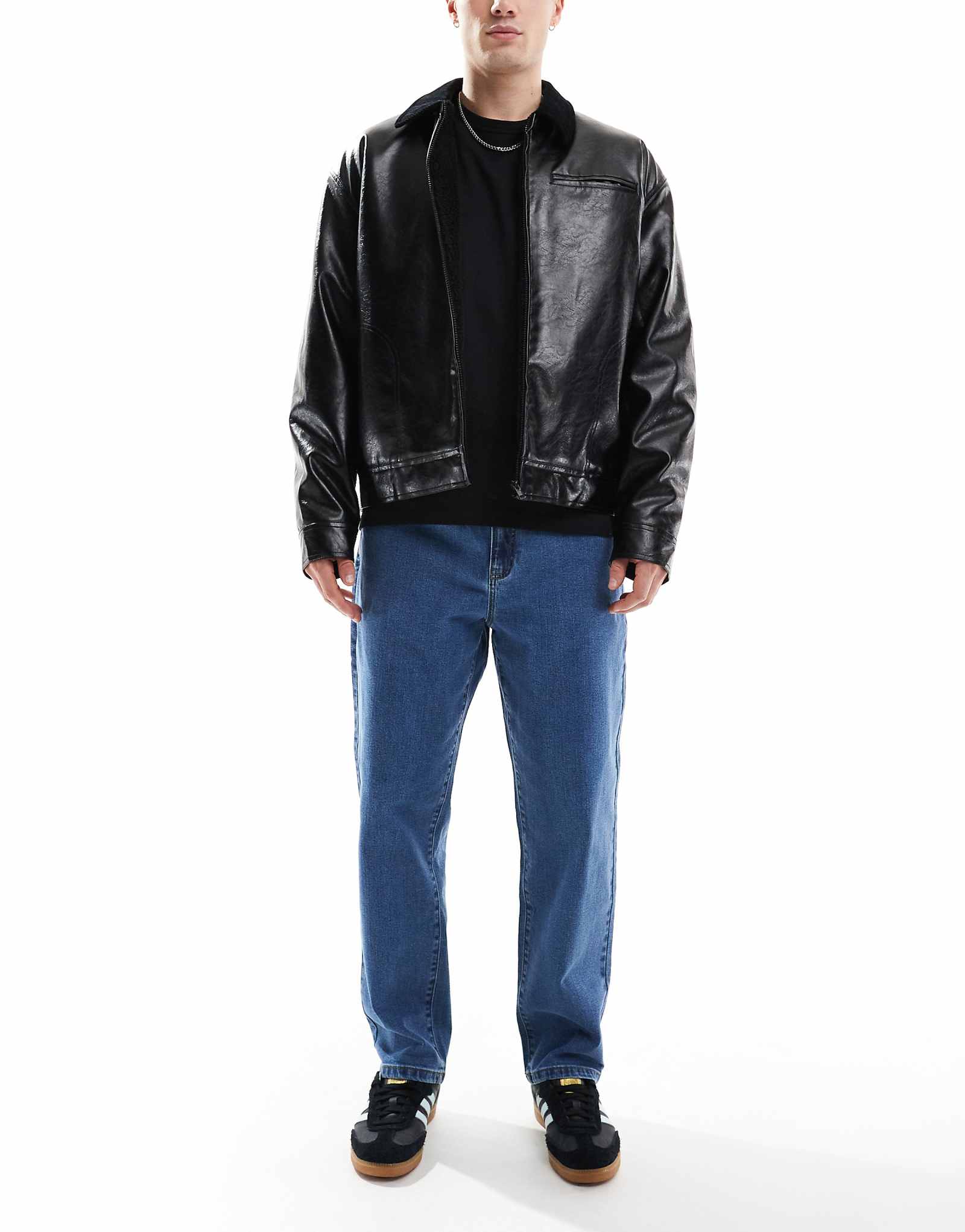 Джинсы свободного кроя от Farah Hawtin темно-синего цвета 13990₽