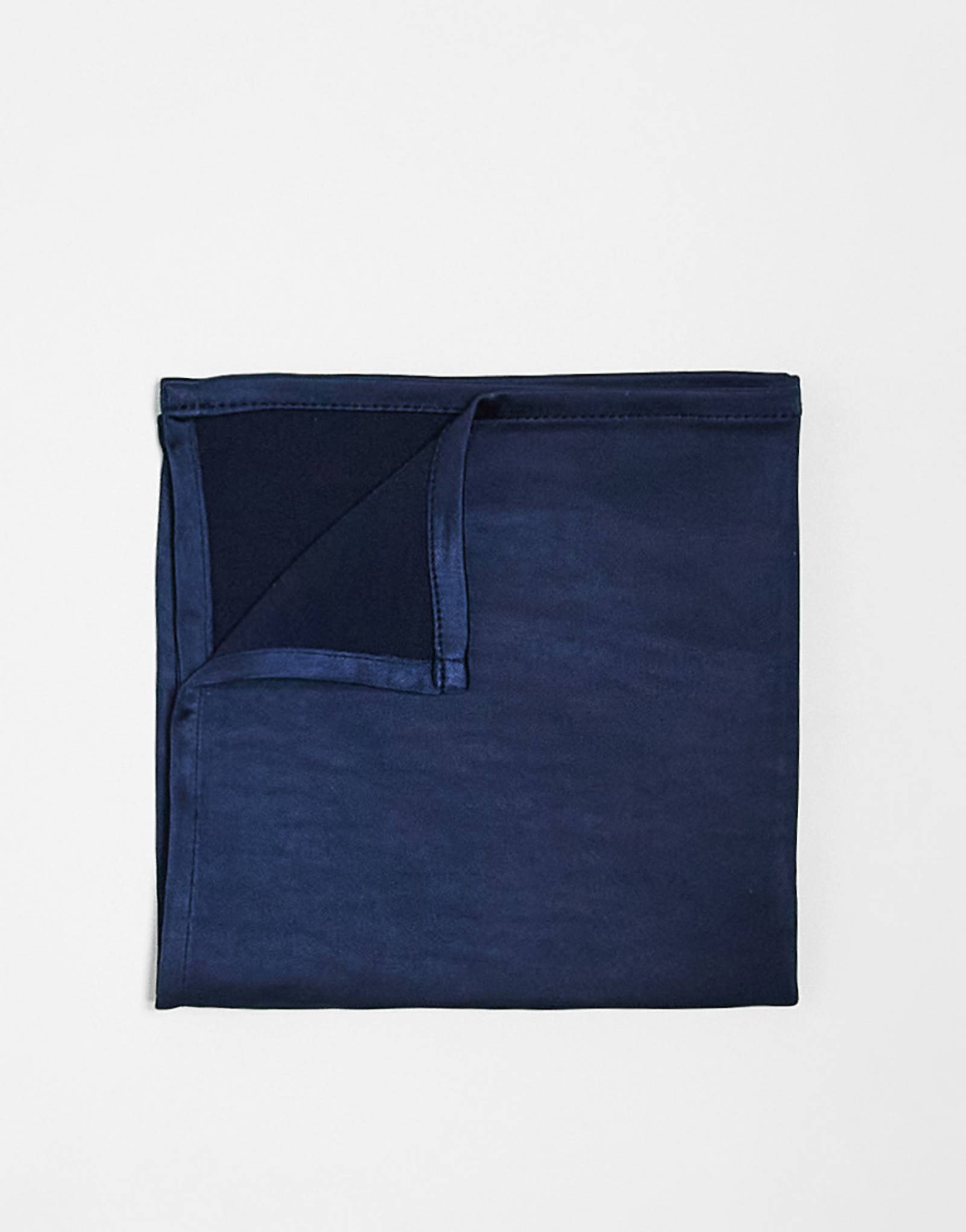 Атласный карманный платок в шесть этажей темно-синего цвета 2990₽