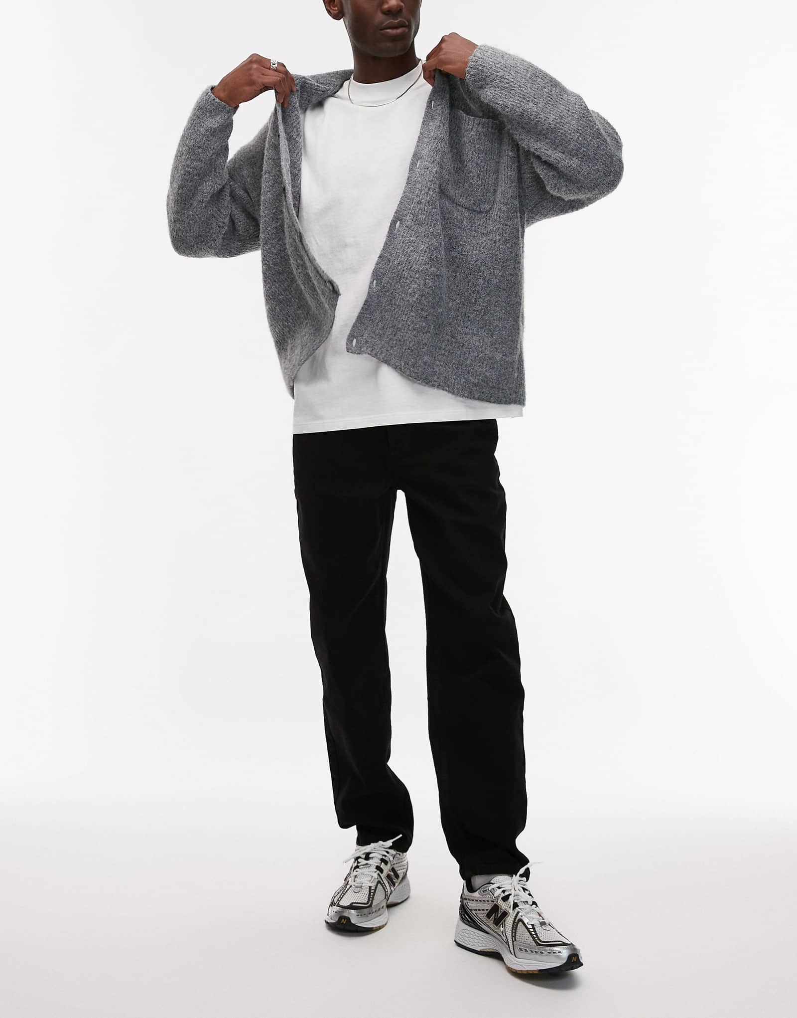 Зауженные джинсы-стрейч Topman черного цвета 12290₽