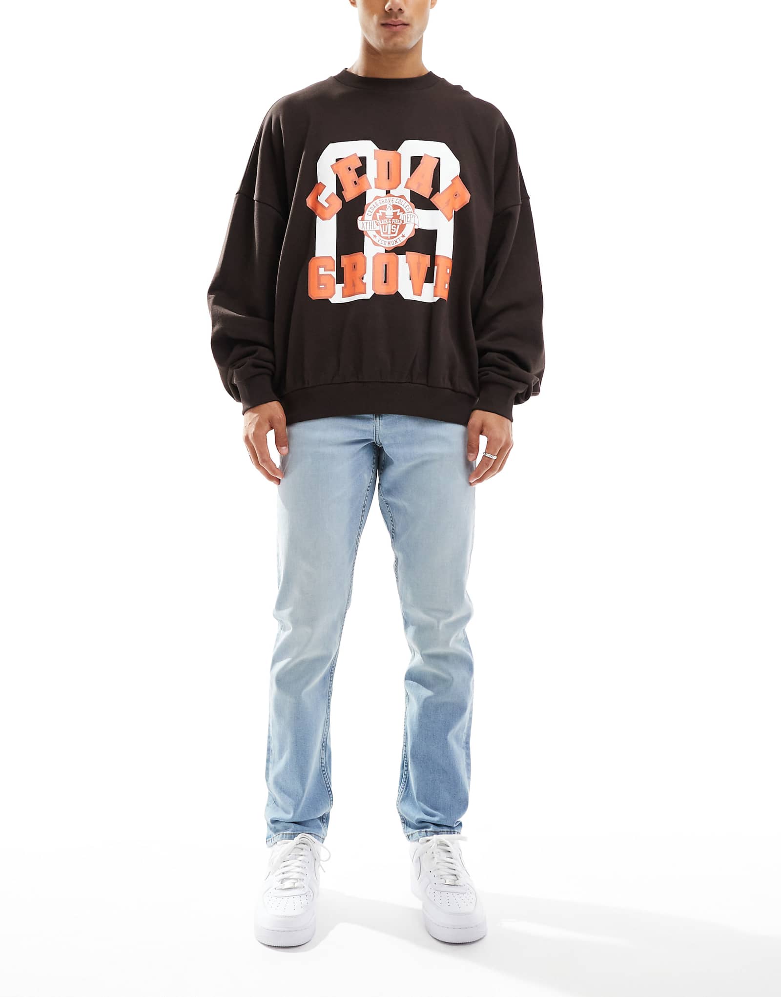 ДИЗАЙНЕРСКИЕ зауженные джинсы ASOS темно-синего цвета 5290₽