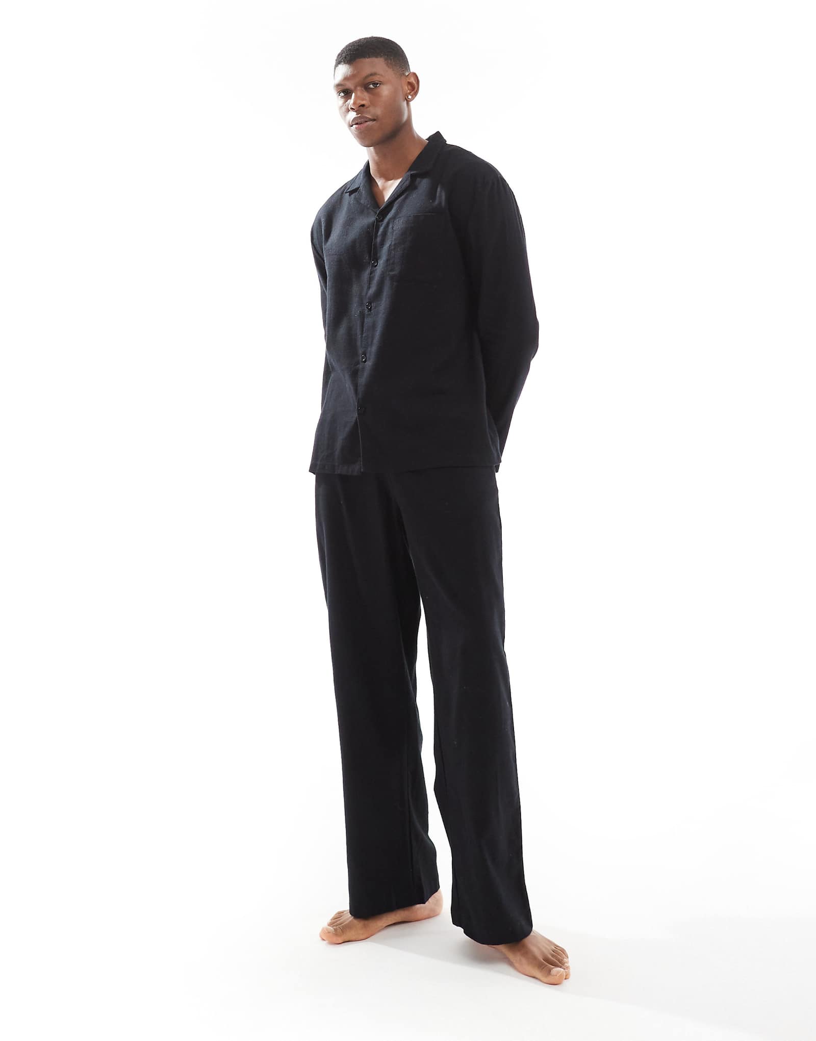 ДИЗАЙНЕРСКИЙ пижамный комплект ASOS состоящий из рубашки с длинным рукавом и брюк из черной фланели 6590₽