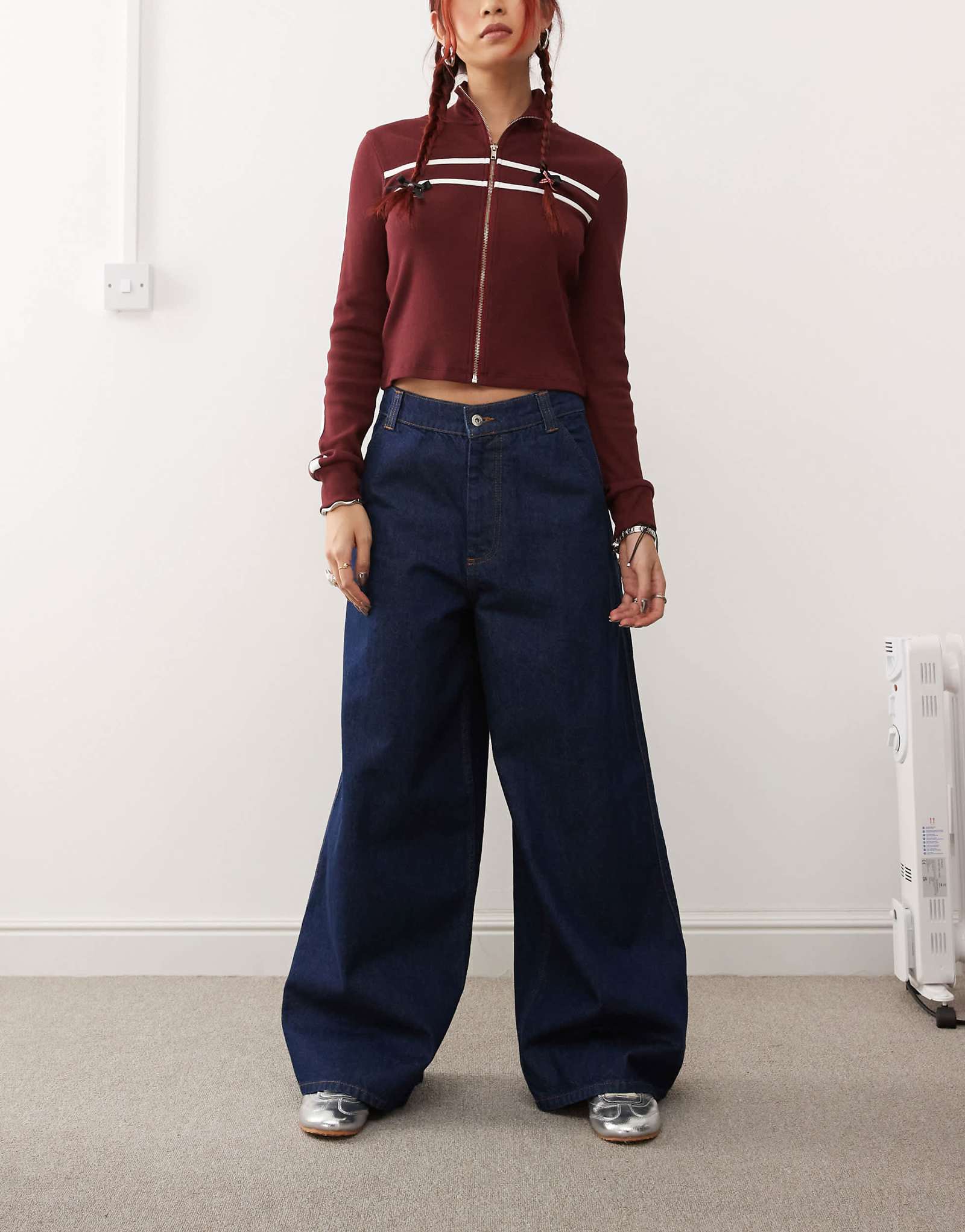 Джинсы широкие COLLUSION цвета индиго 5090₽