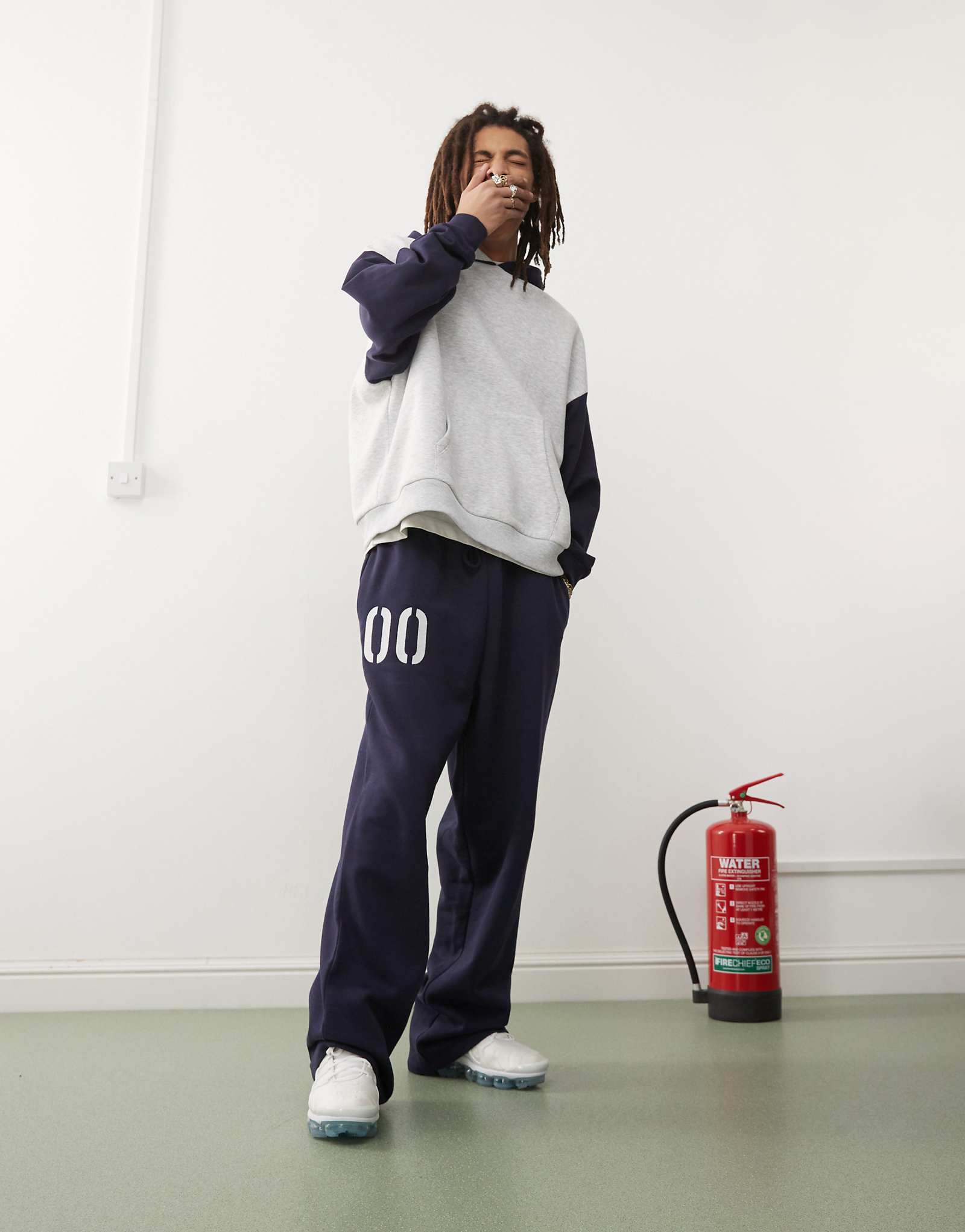 Спортивные брюки COLLUSION с принтом темно-синего цвета - часть комплекта 7890₽