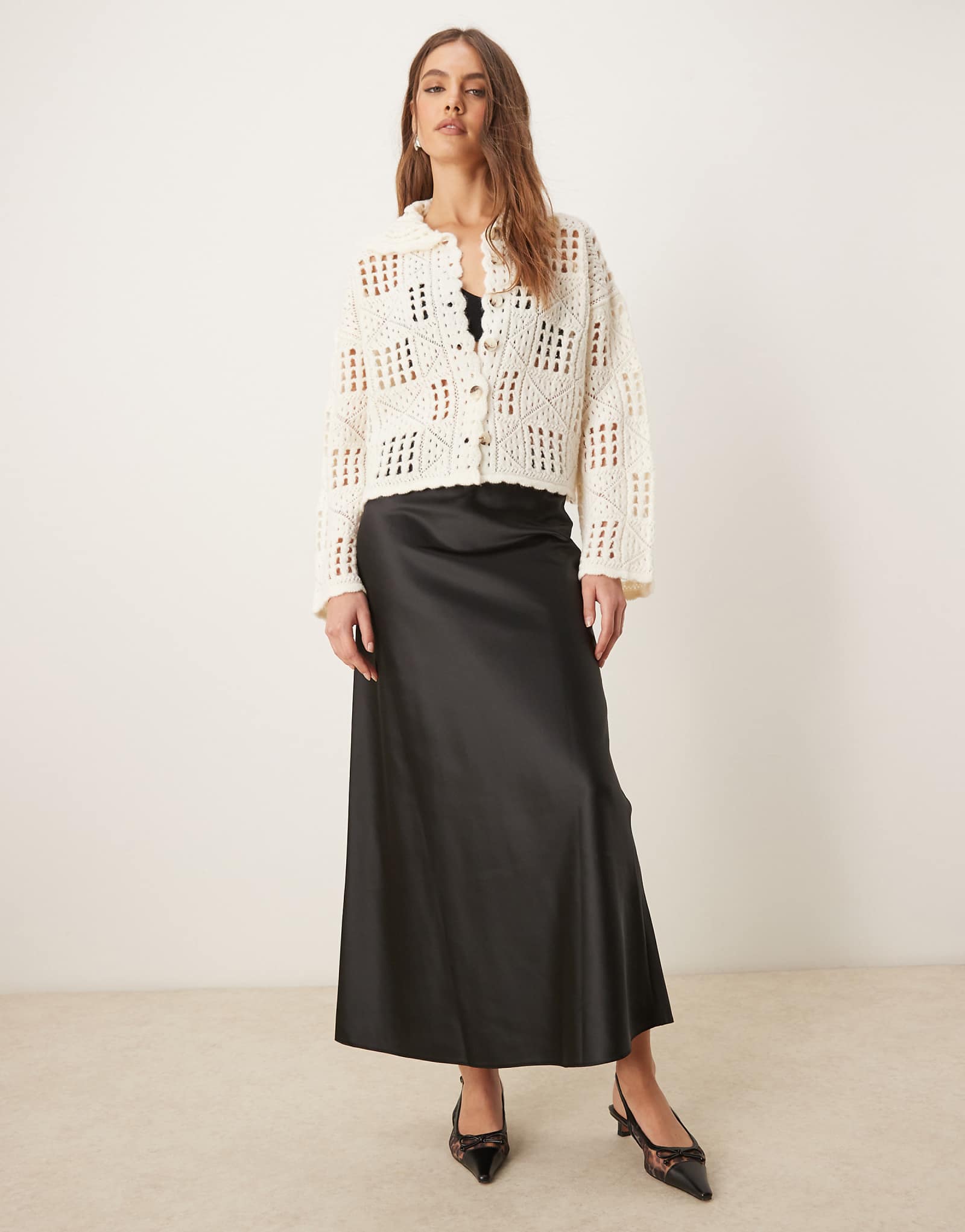 Атласная юбка макси Мисс Селфридж черного цвета 10790₽