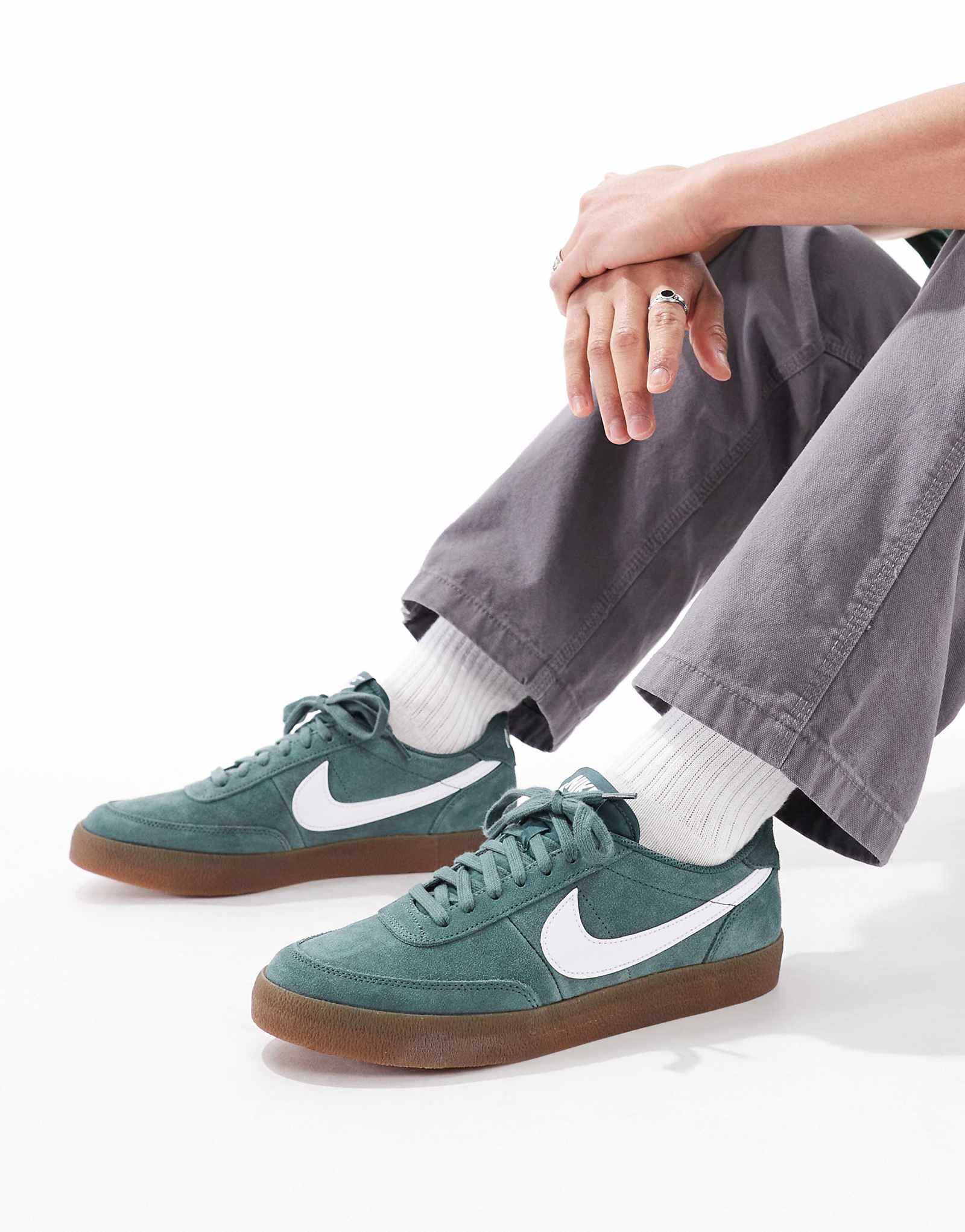 Замшевые кроссовки Nike Killshot 2 зеленого и белого цветов 15390₽