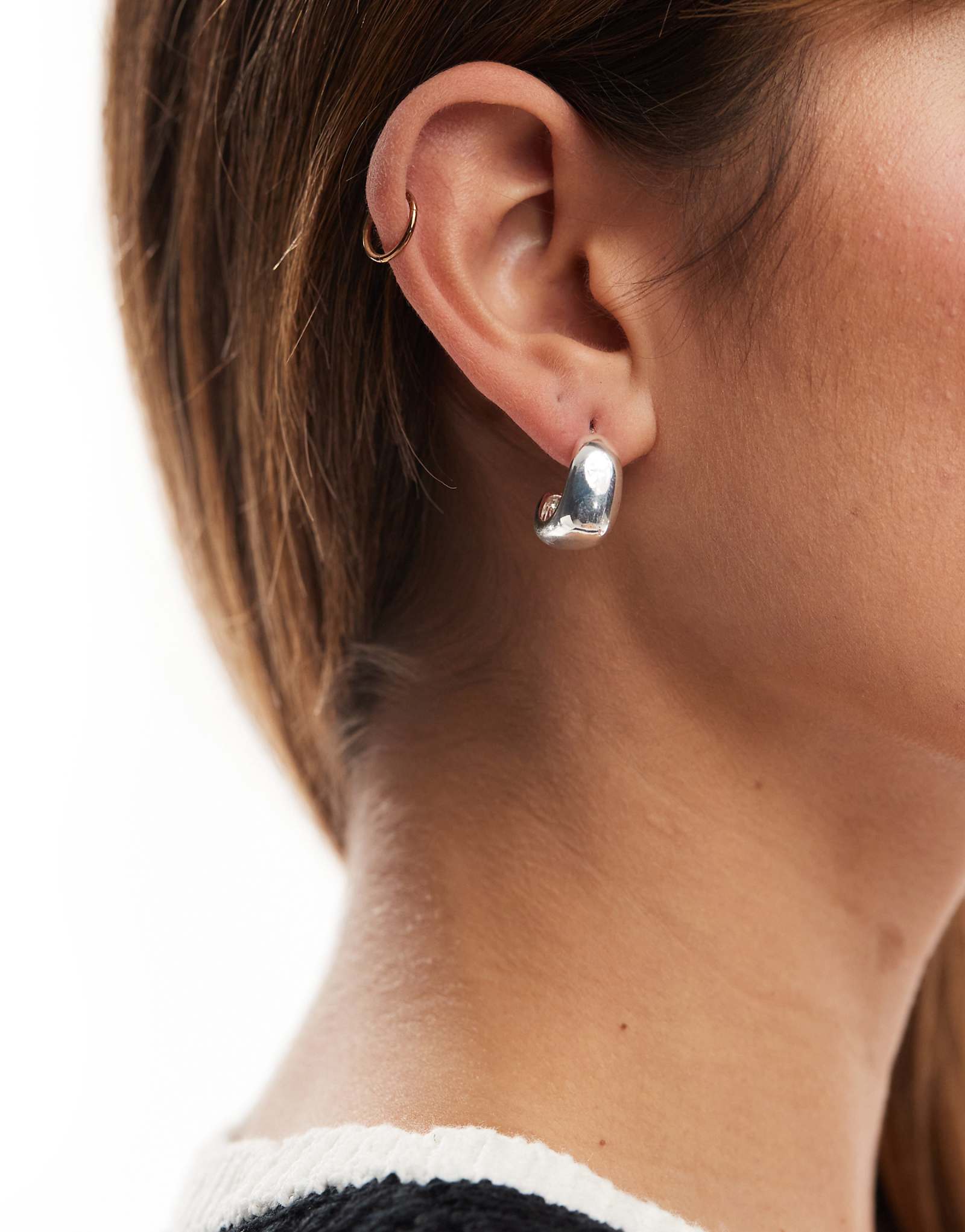 Массивные серьги-кольца из серебра 5290₽