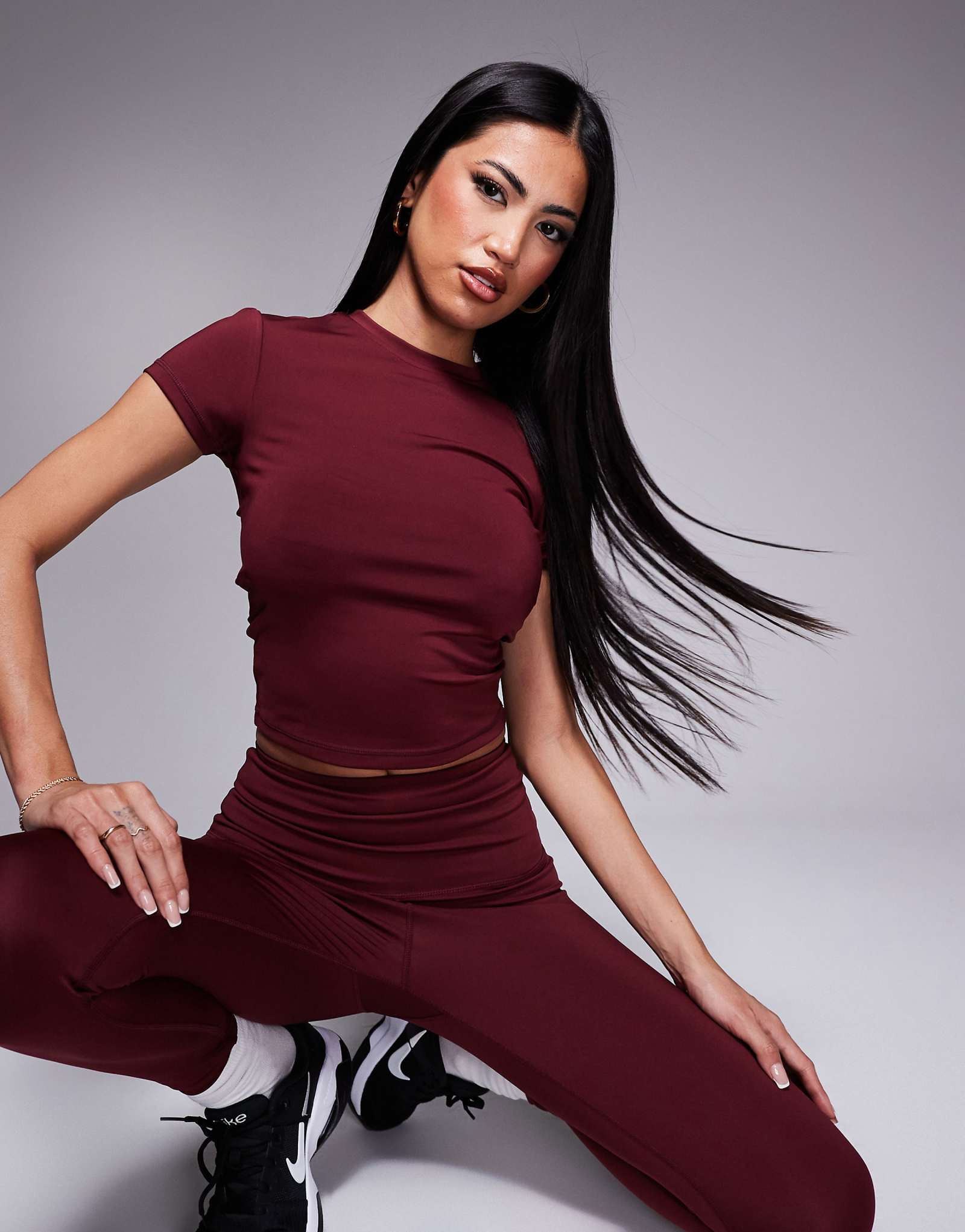 Детская футболка ASOS 4505 с короткими рукавами бордового цвета 4390₽