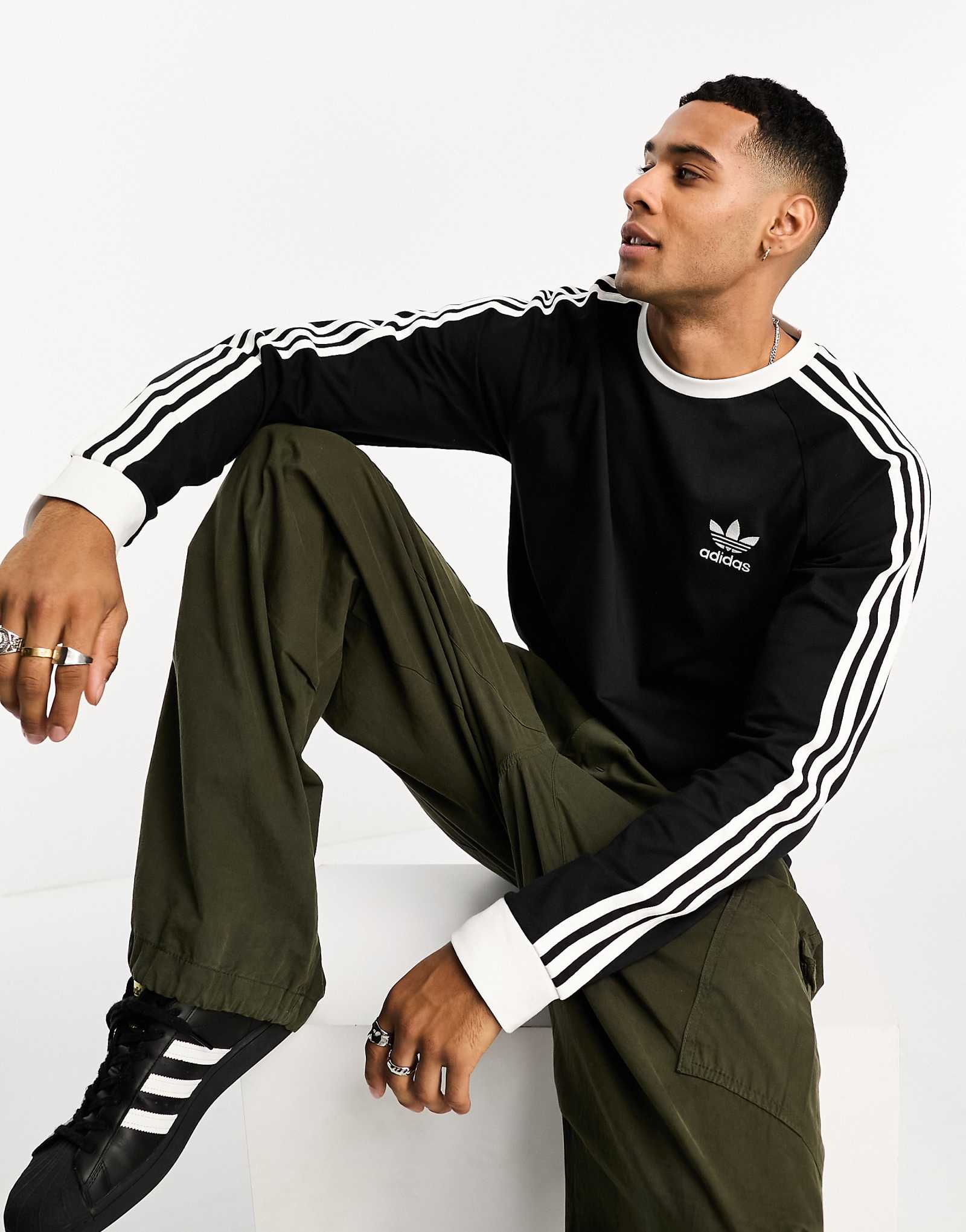 футболка с длинным рукавом adidas Originals Adicolor в 3 полосы черного цвета 6490₽