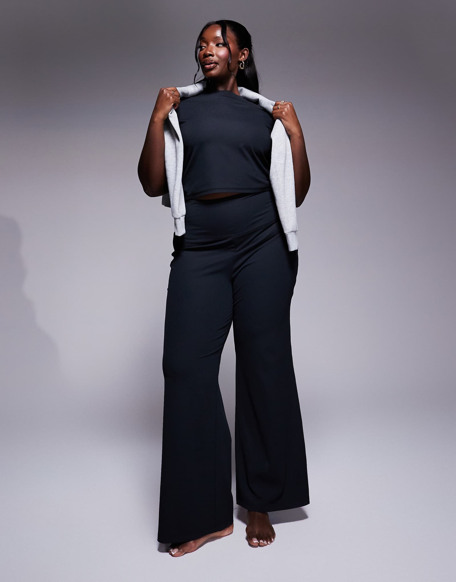 Черные леггинсы для йоги ASOS 4505 Curve soft touch rib slim kick yoga 6390₽