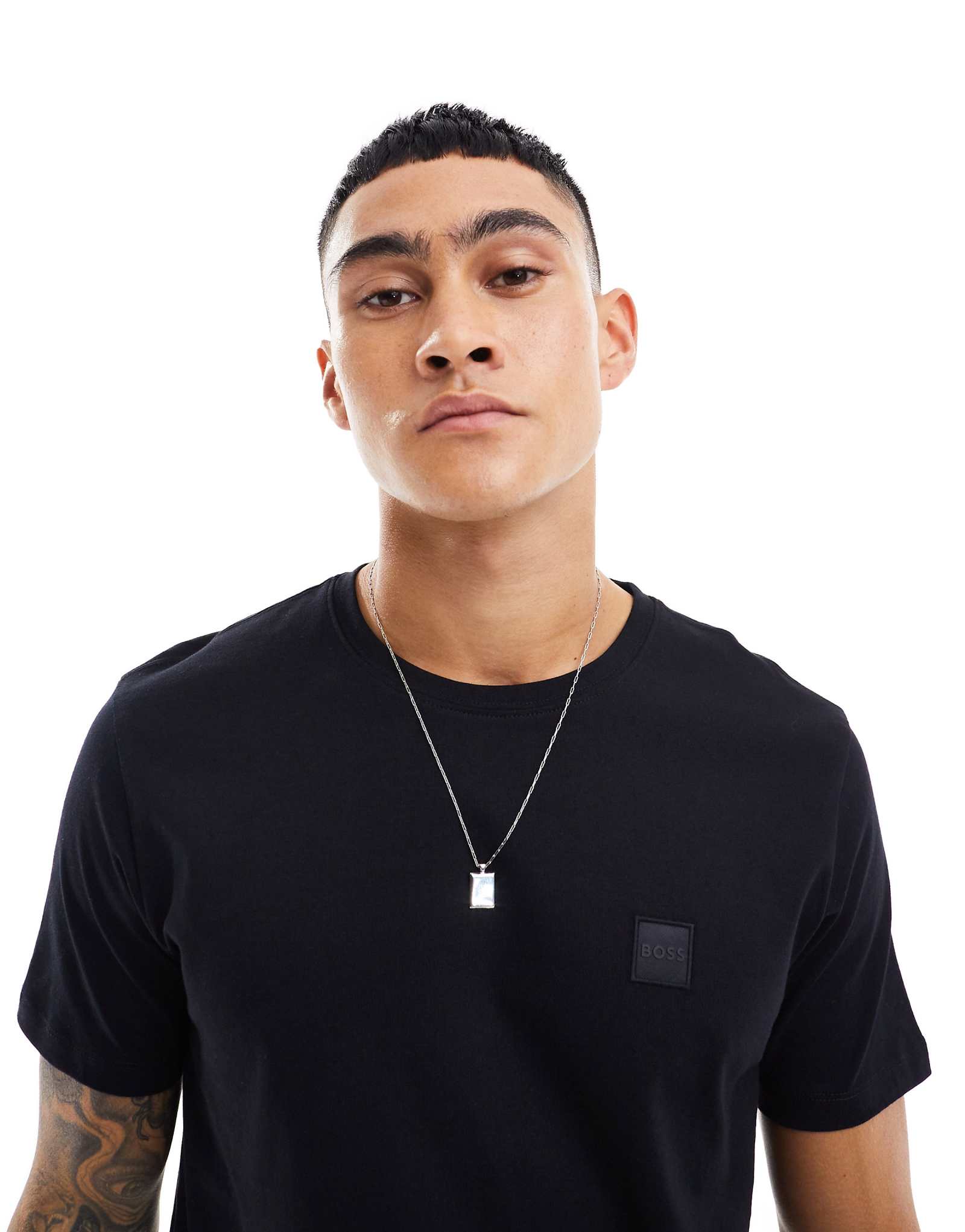 Футболка с логотипом BOSS Orange Tales box черного цвета 15890₽