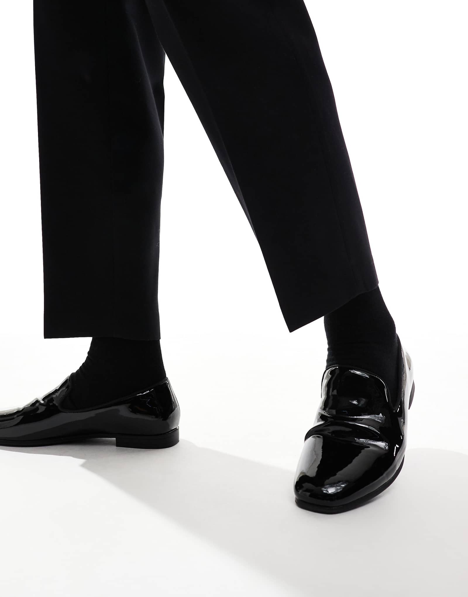 ДИЗАЙНЕРСКИЕ мокасины ASOS черного цвета из лакированной кожи 7590₽