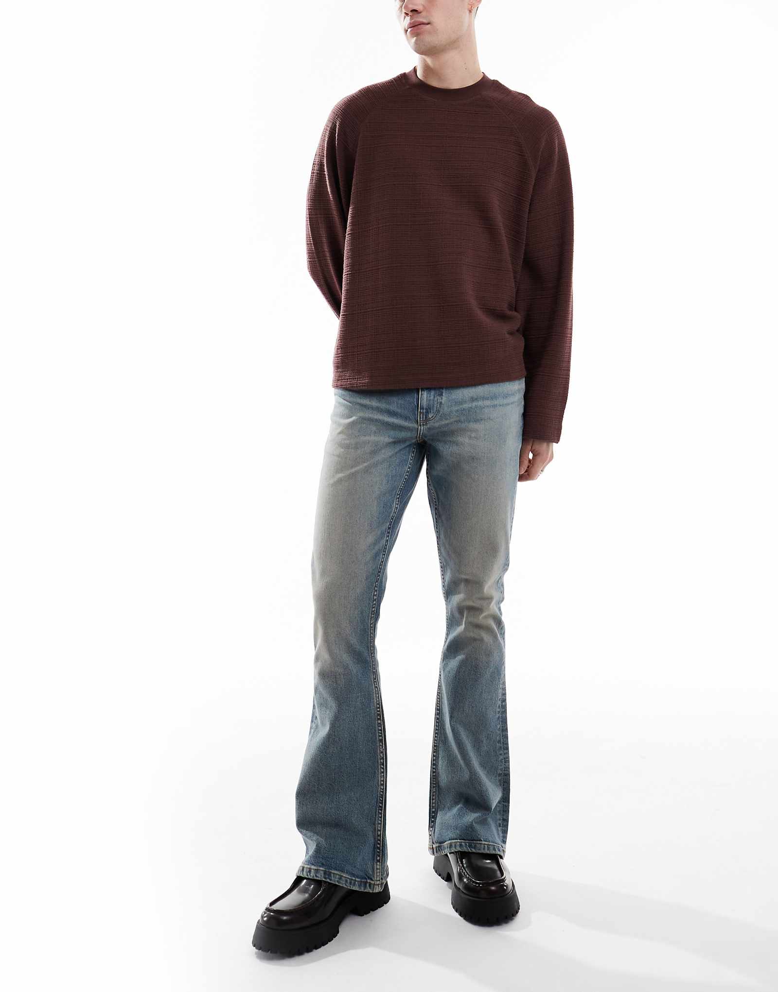 ДИЗАЙНЕРСКИЕ стрейчевые джинсы-клеш ASOS светло-голубого цвета с тонировкой 7890₽