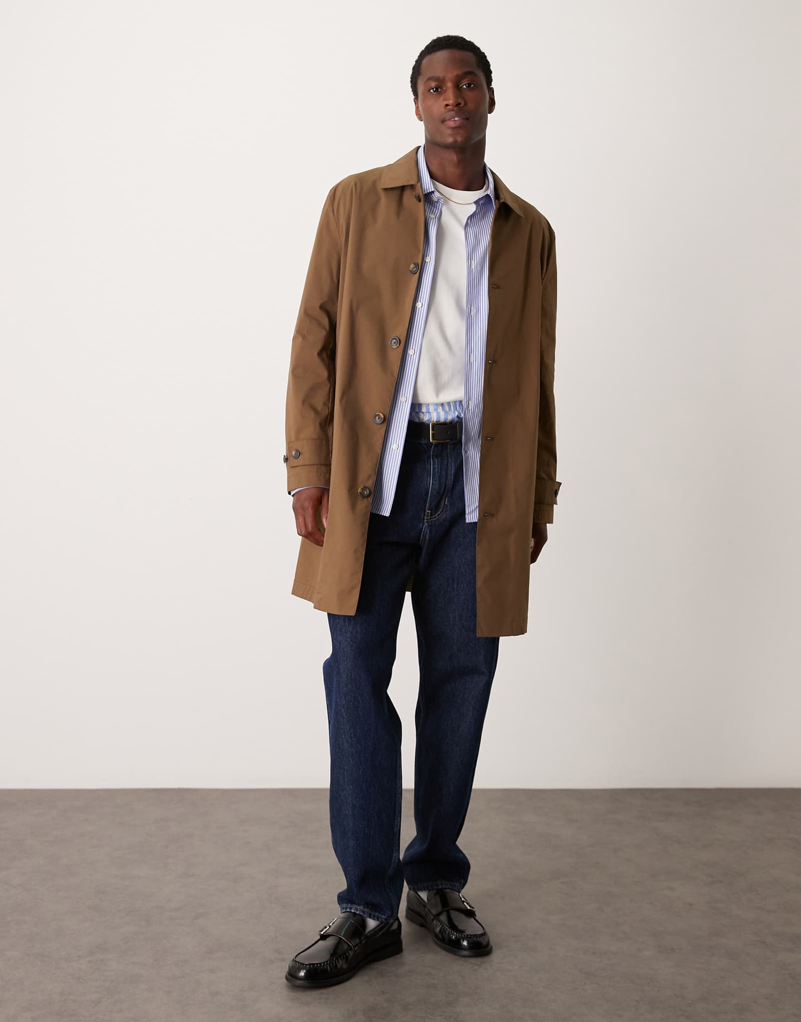 Классическое пальто-тренч Mango бежевого цвета 18190₽