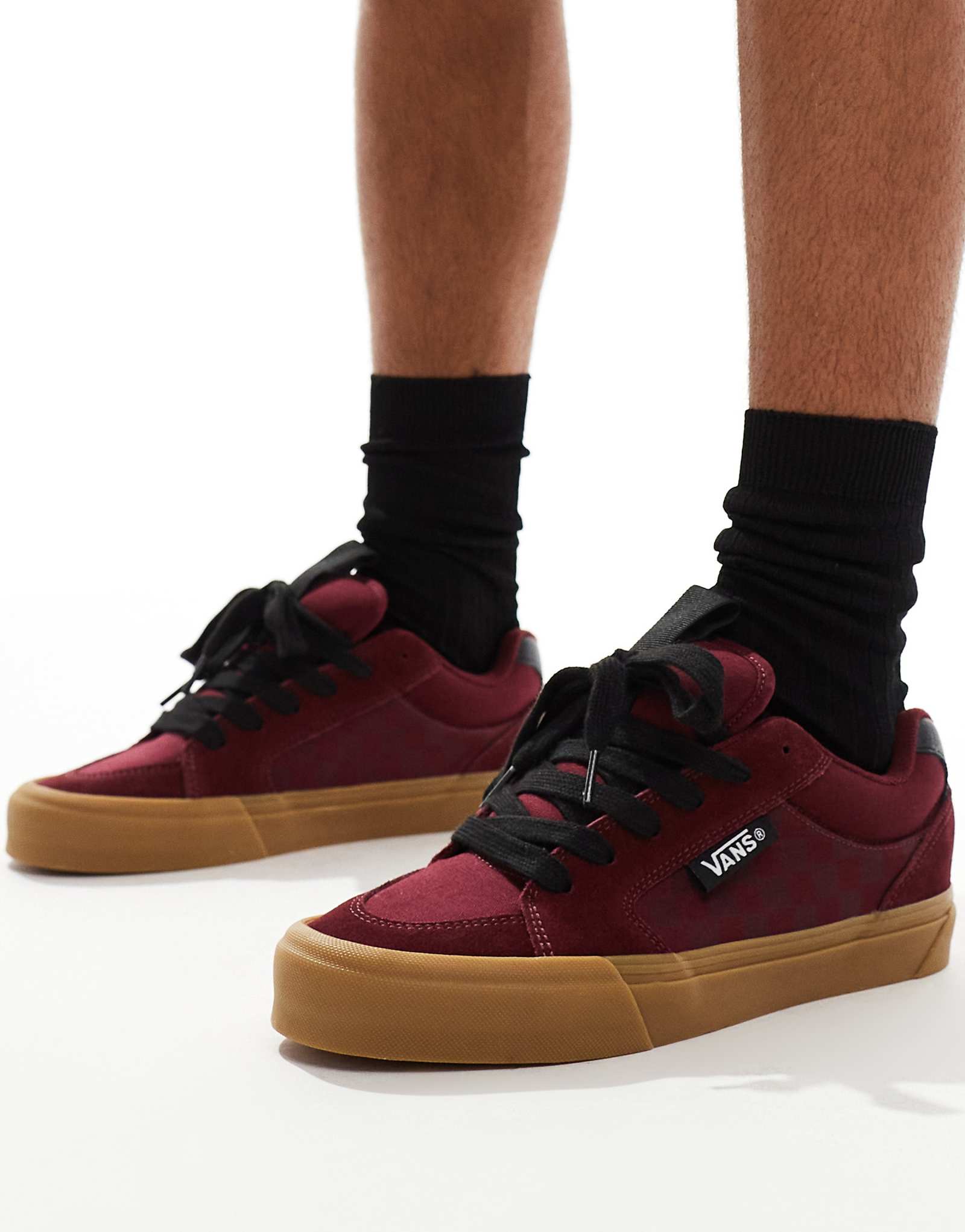 Кроссовки Vans Chukka Push на резиновой подошве бордового цвета в шахматную клетку 8490₽