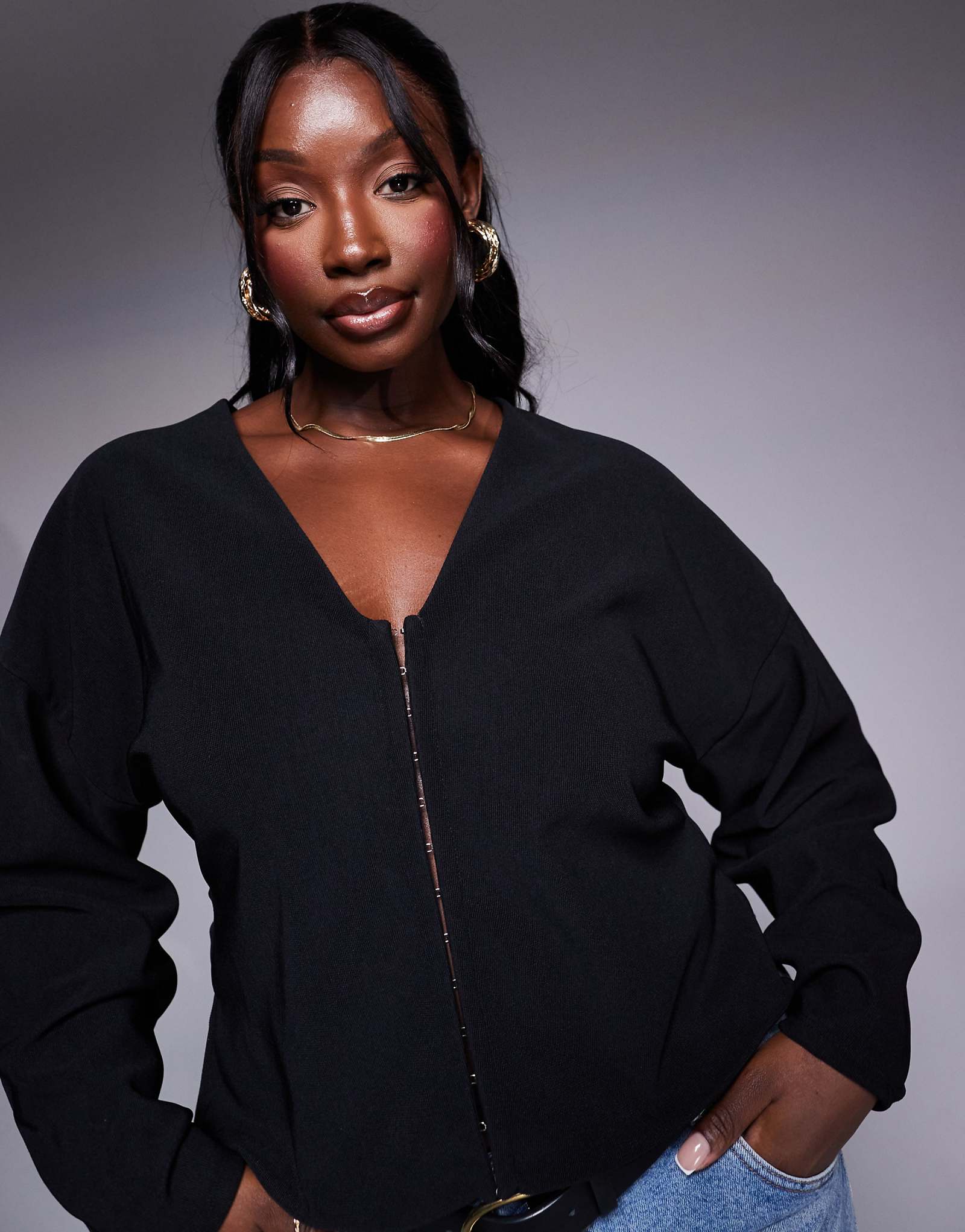 Топ черного цвета с рельефным рукавом-баллоном ASOS DESIGN Curve 5390₽