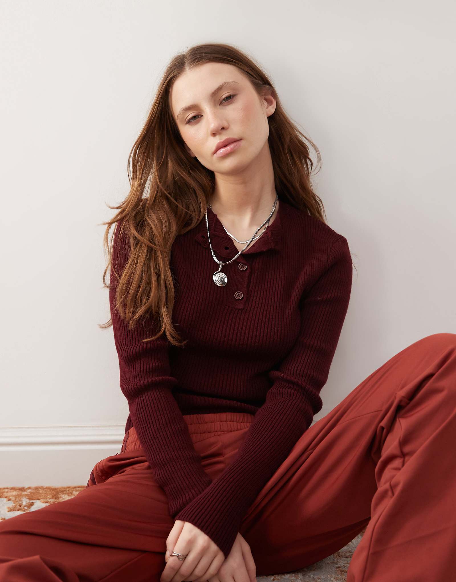 Вязаный по сговору тонкий трикотаж 2490₽