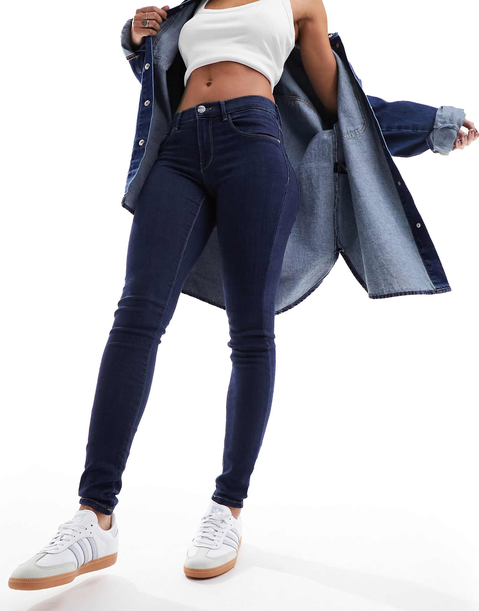 Джинсы-скинни ONLY Rain в темной стирке 8190₽