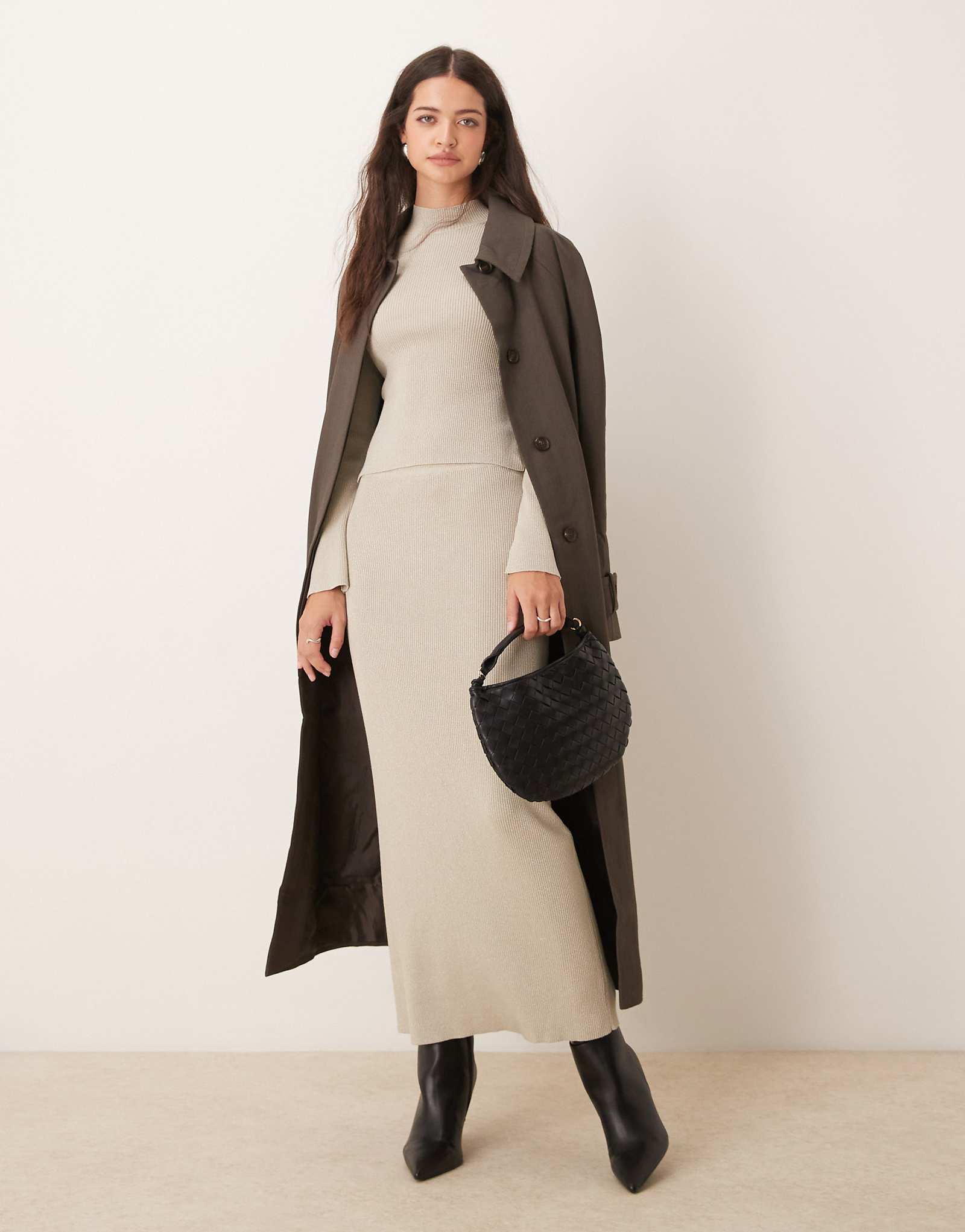 Красивая пышная трикотажная юбка цвета серый металлик - часть комплекта 11090₽