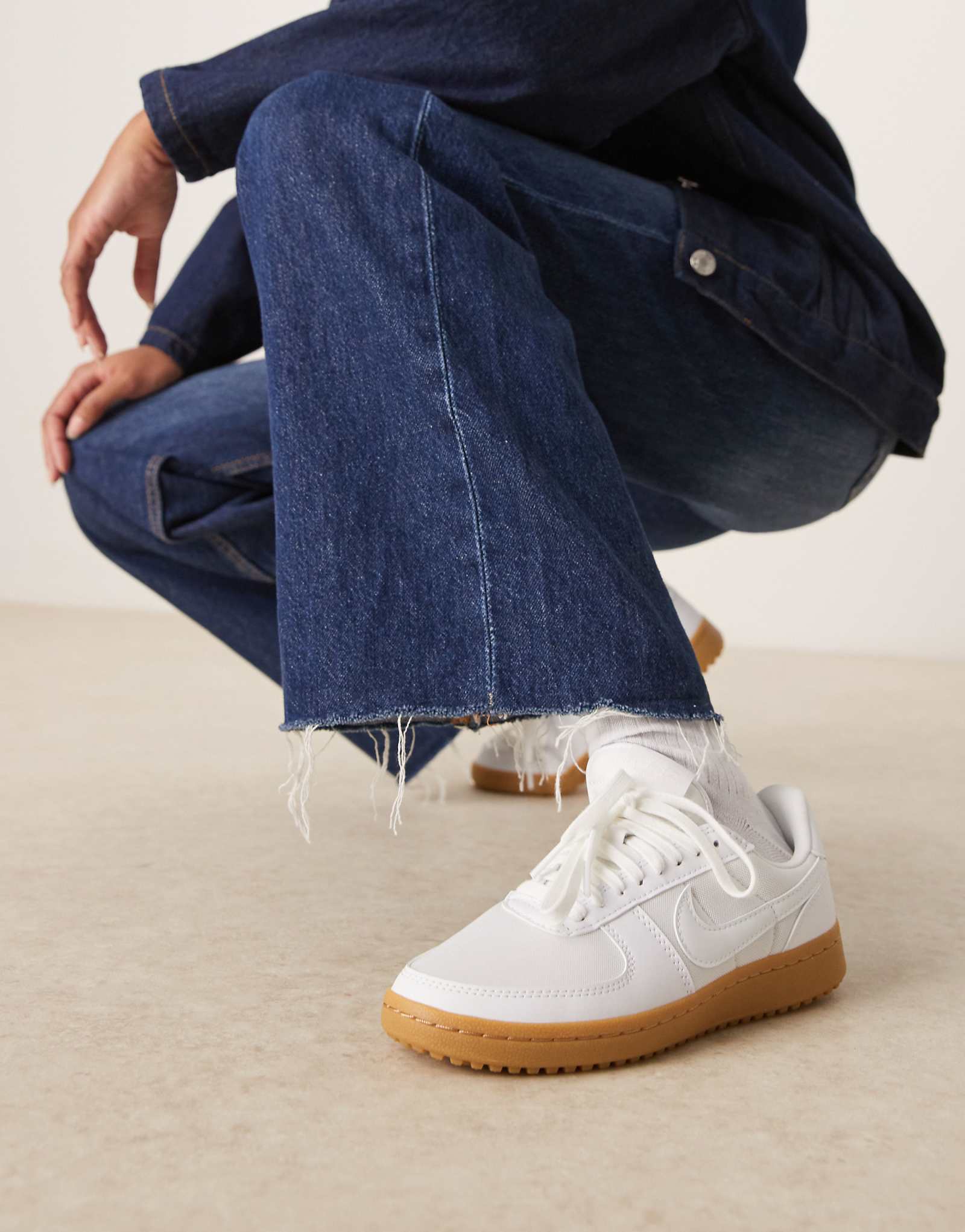 Кроссовки Nike Field General белого цвета 20390₽