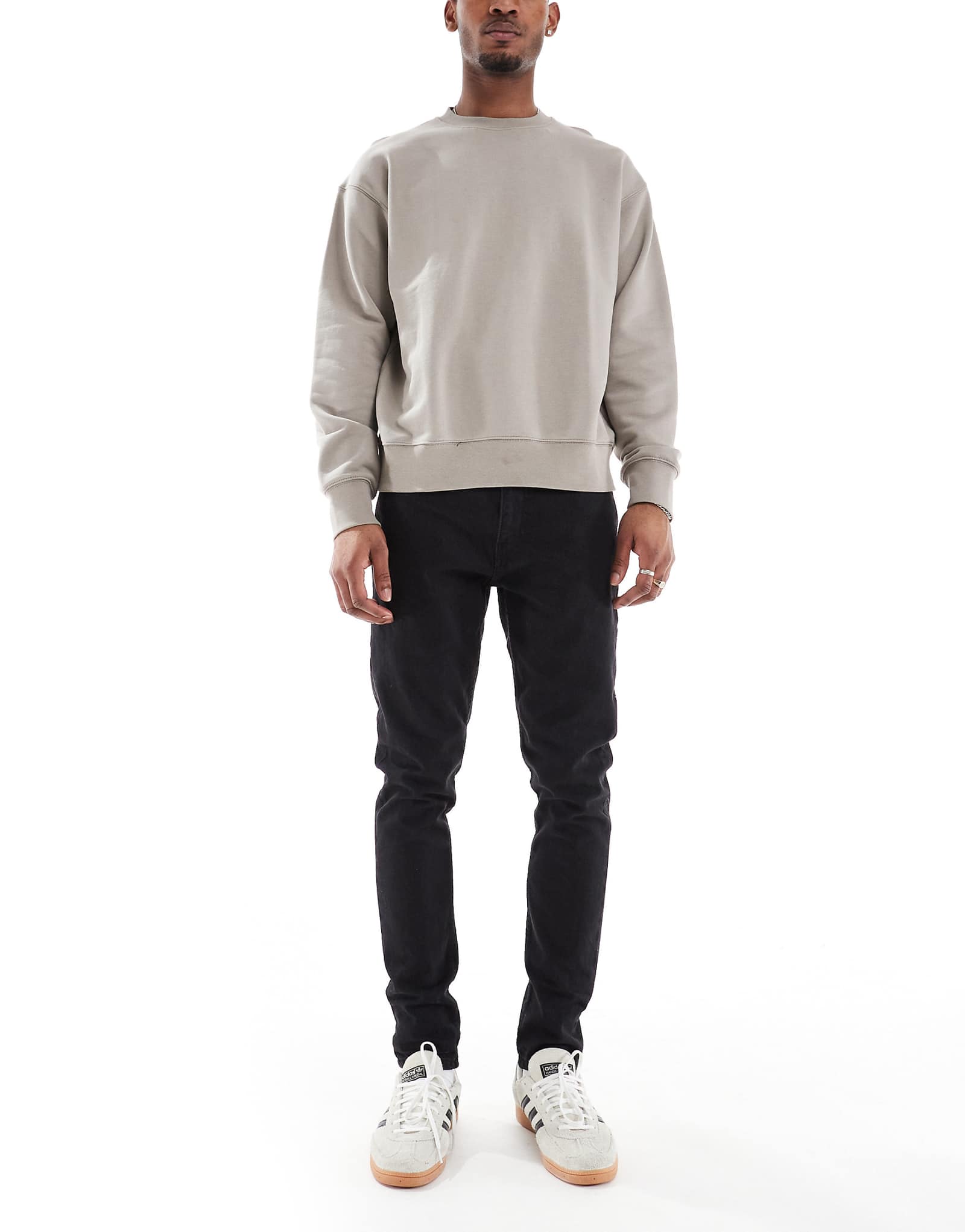 Высокие жесткие укороченные джинсы зауженного покроя DTT черного цвета, окрашенные в стираный цвет