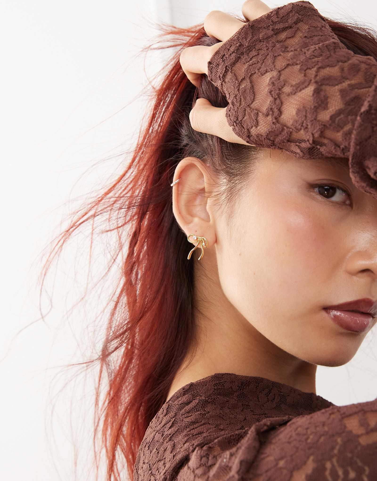 Серьги-гвоздики En Route Mini Miffy с белым фианитом из золота с платиновым покрытием 4990₽