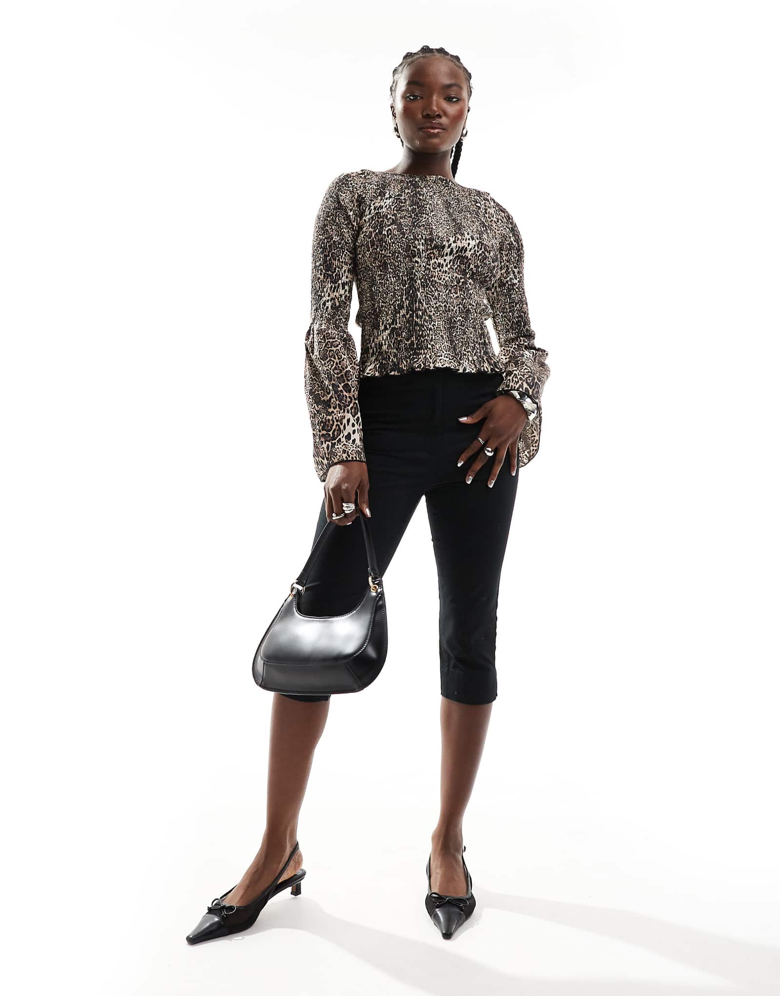 ДИЗАЙНЕРСКИЕ брюки-капри ASOS черного цвета 6090₽