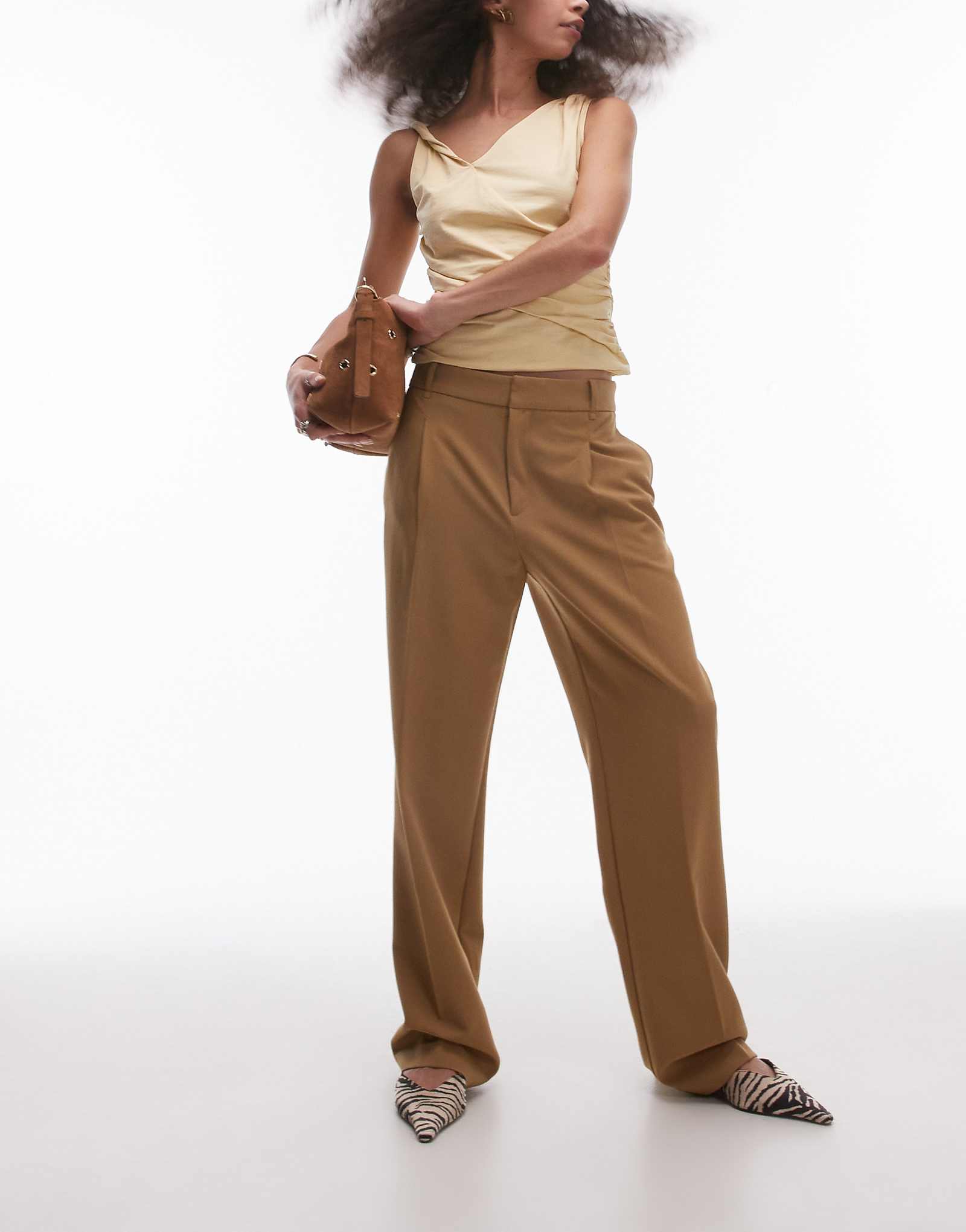 Брюки прямого кроя с застежкой-молнией Mango коричневого цвета сшитые на заказ 6690₽