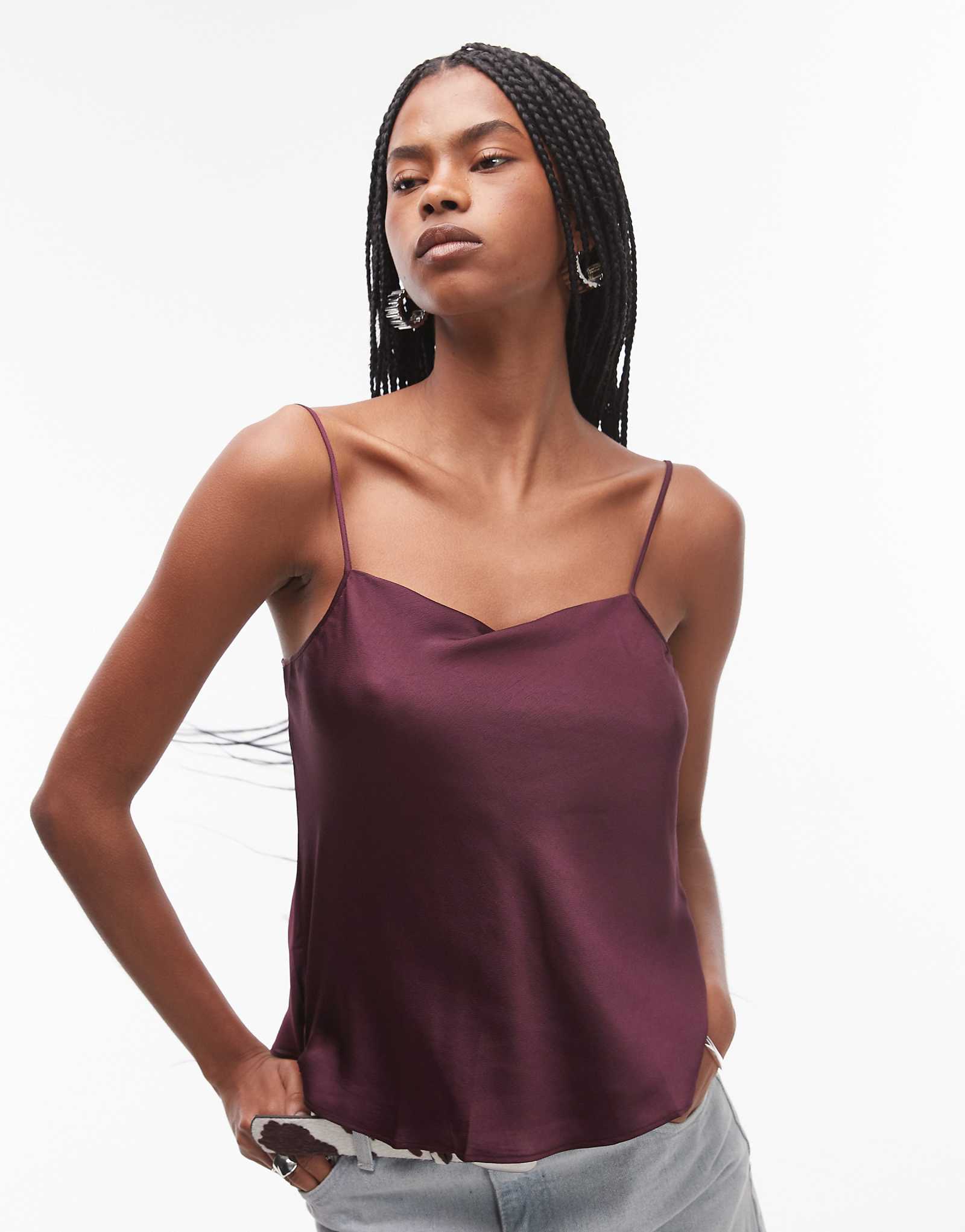 Атласный топ-камзол Mango бордового цвета 8190₽