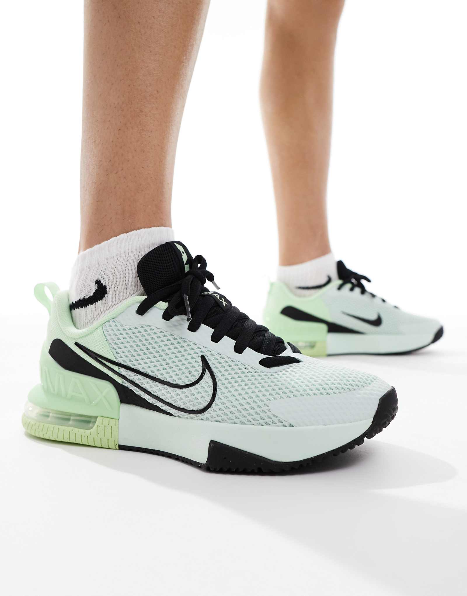 Кроссовки Nike Training Air Max Alpha 6 зеленого и черного цветов 11790₽