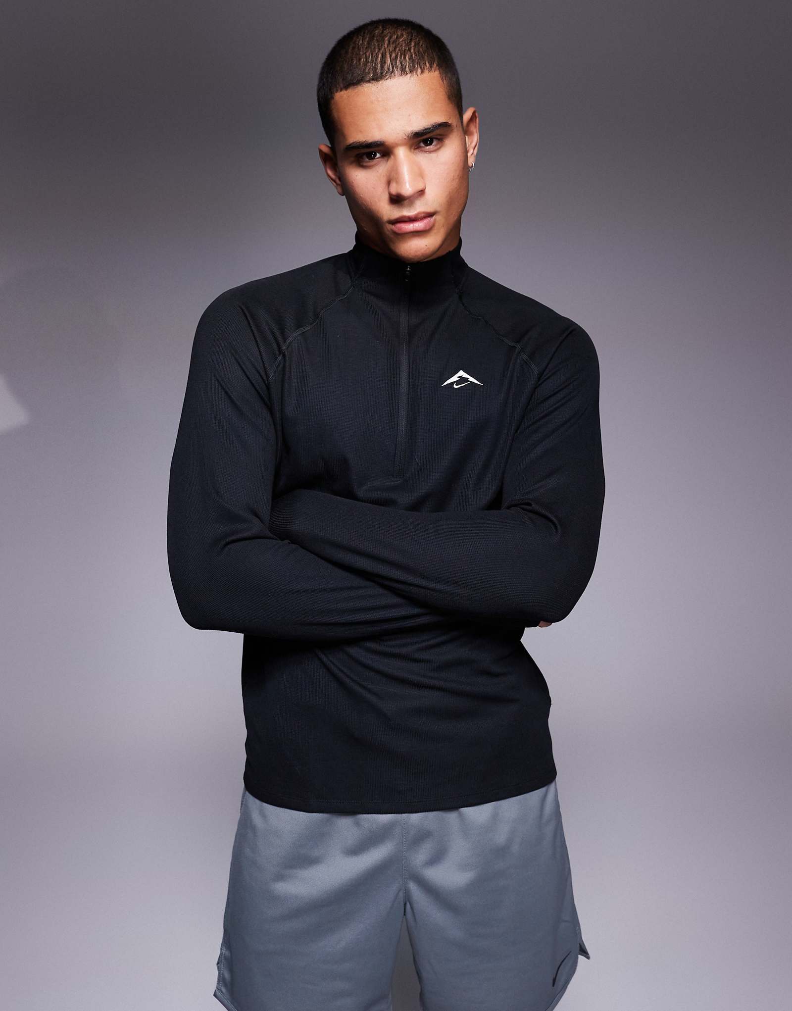 Толстовка на молнии с логотипом Nike Running Trail черного цвета