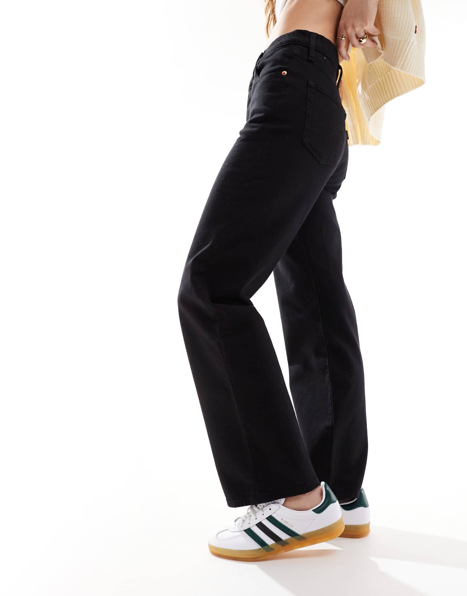 Джинсы Levis ribcage по щиколотку черного цвета 38990₽