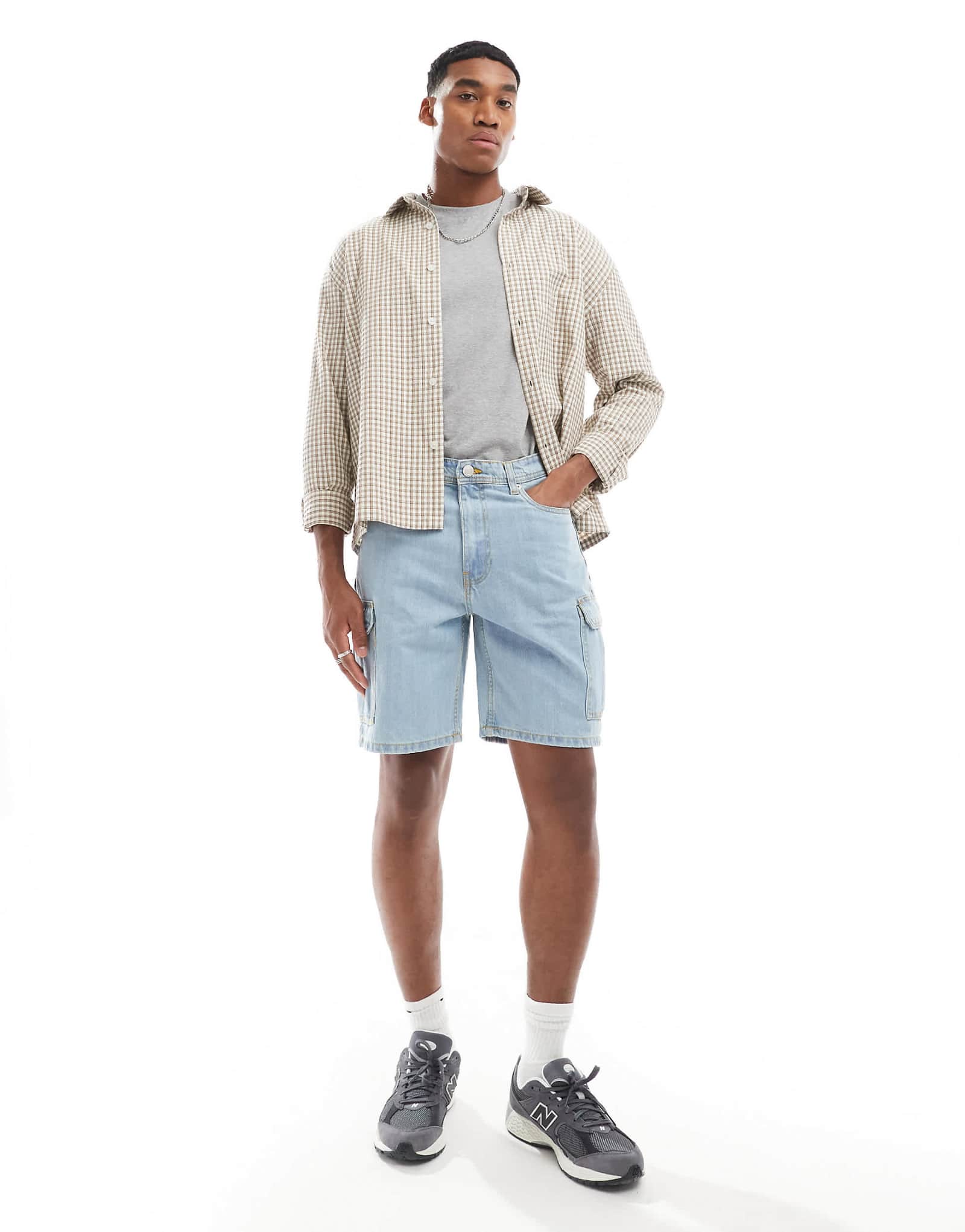 Джинсовые шорты-карго DTT оверсайз светло-голубого цвета 5690₽