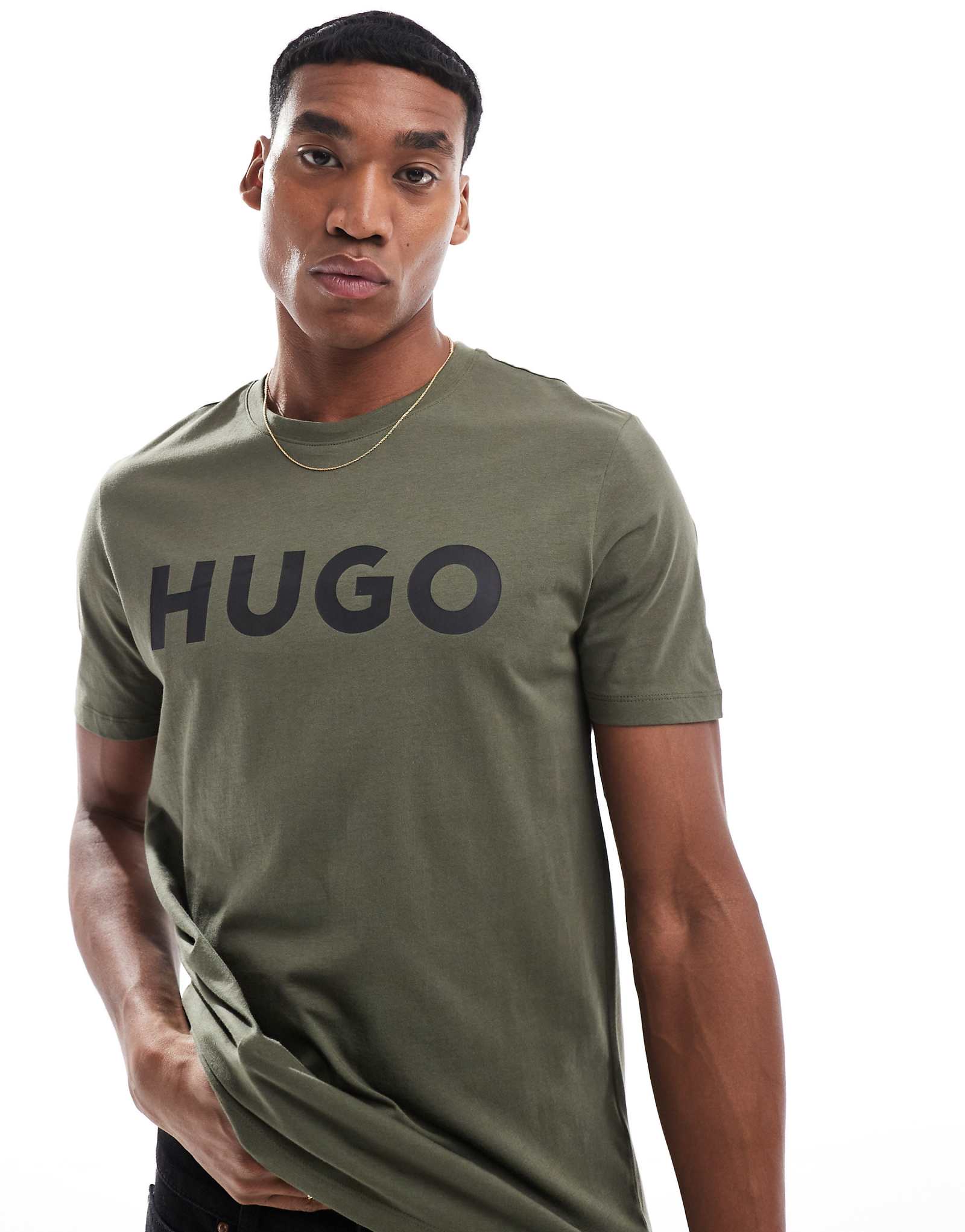 Футболка HUGO Red dulivio цвета хаки 12890₽