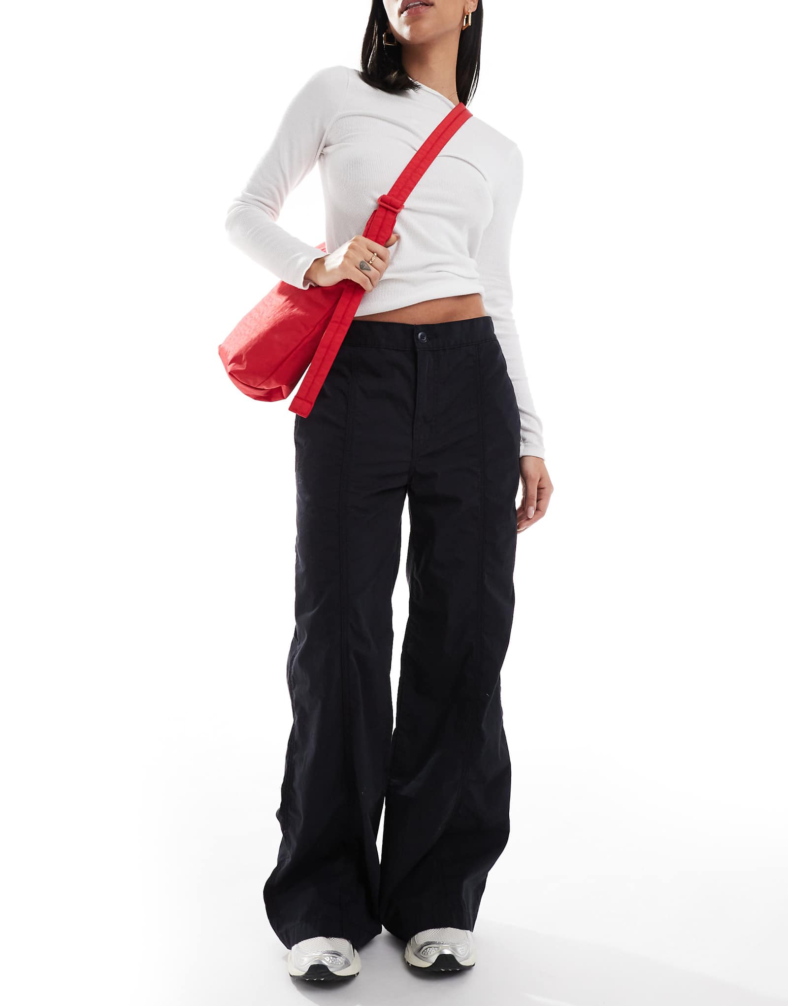 Мешковатые брюки-парашюты Levis черного цвета 20490₽