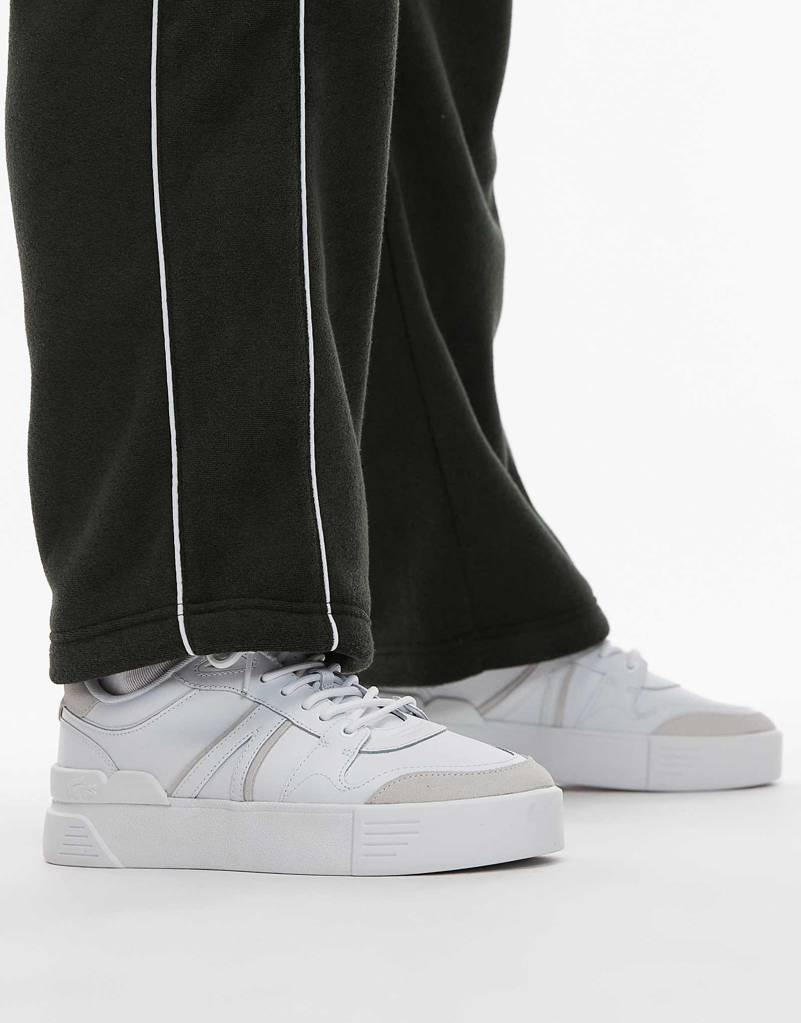 Кроссовки Lacoste L002 EVO белого цвета 9490₽