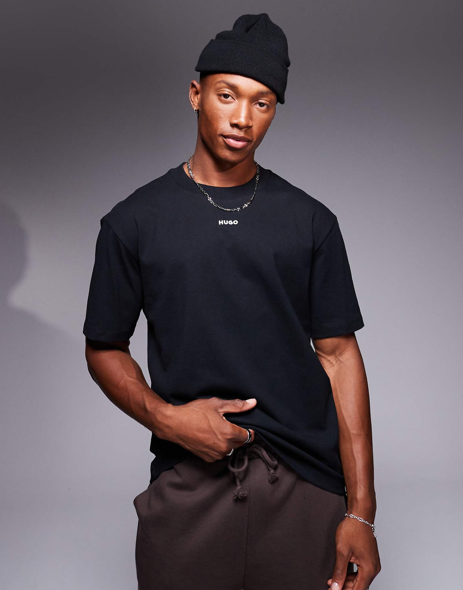 Футболка свободного кроя HUGO Red dapolino черного цвета