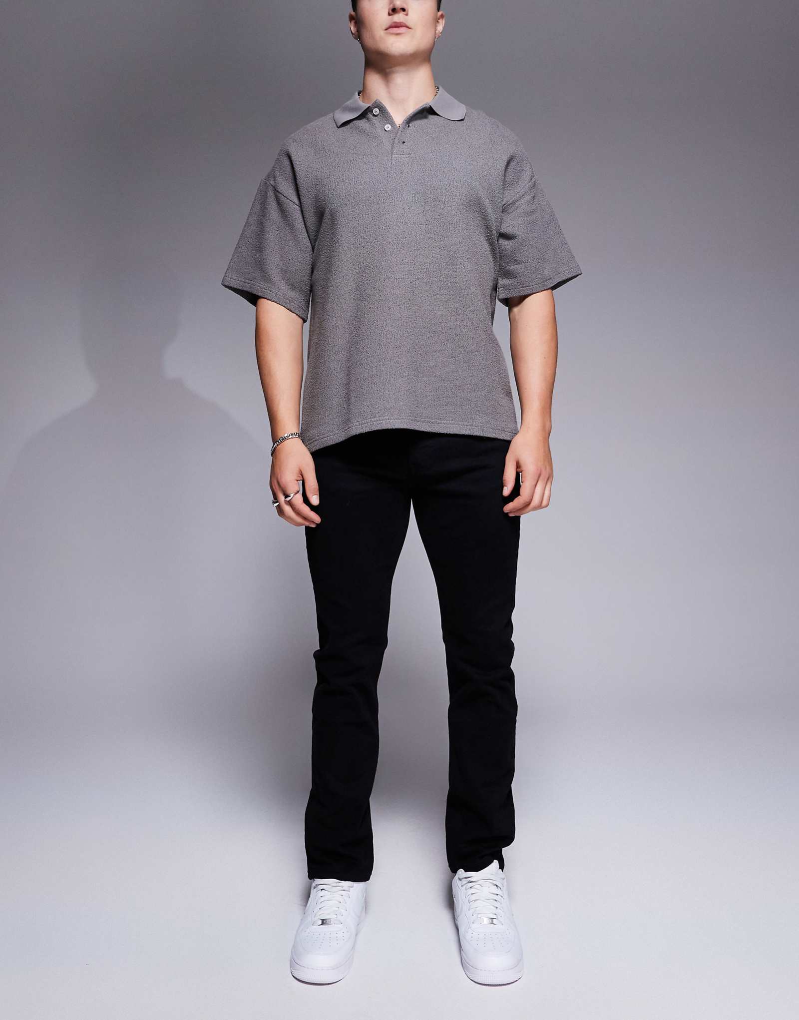 Джинсы BOSS Orange Delaware зауженного кроя черного цвета 20190₽