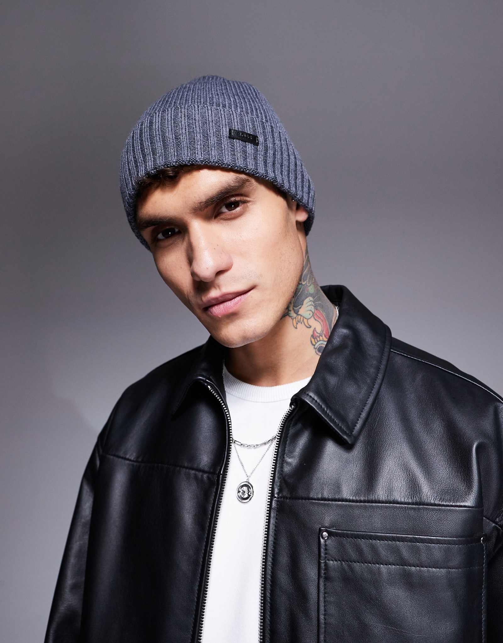 Вязаная шапочка-бини Boss Fati серого цвета 8890₽