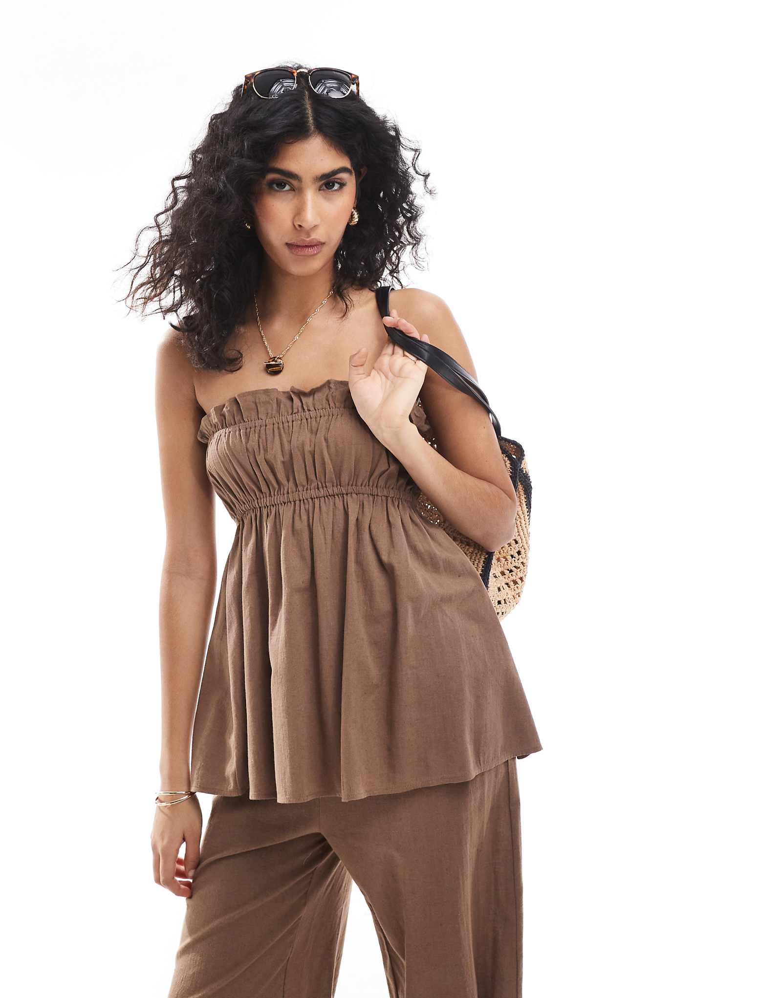 Льняной топ-бандо Esmee с рюшами кофейного цвета