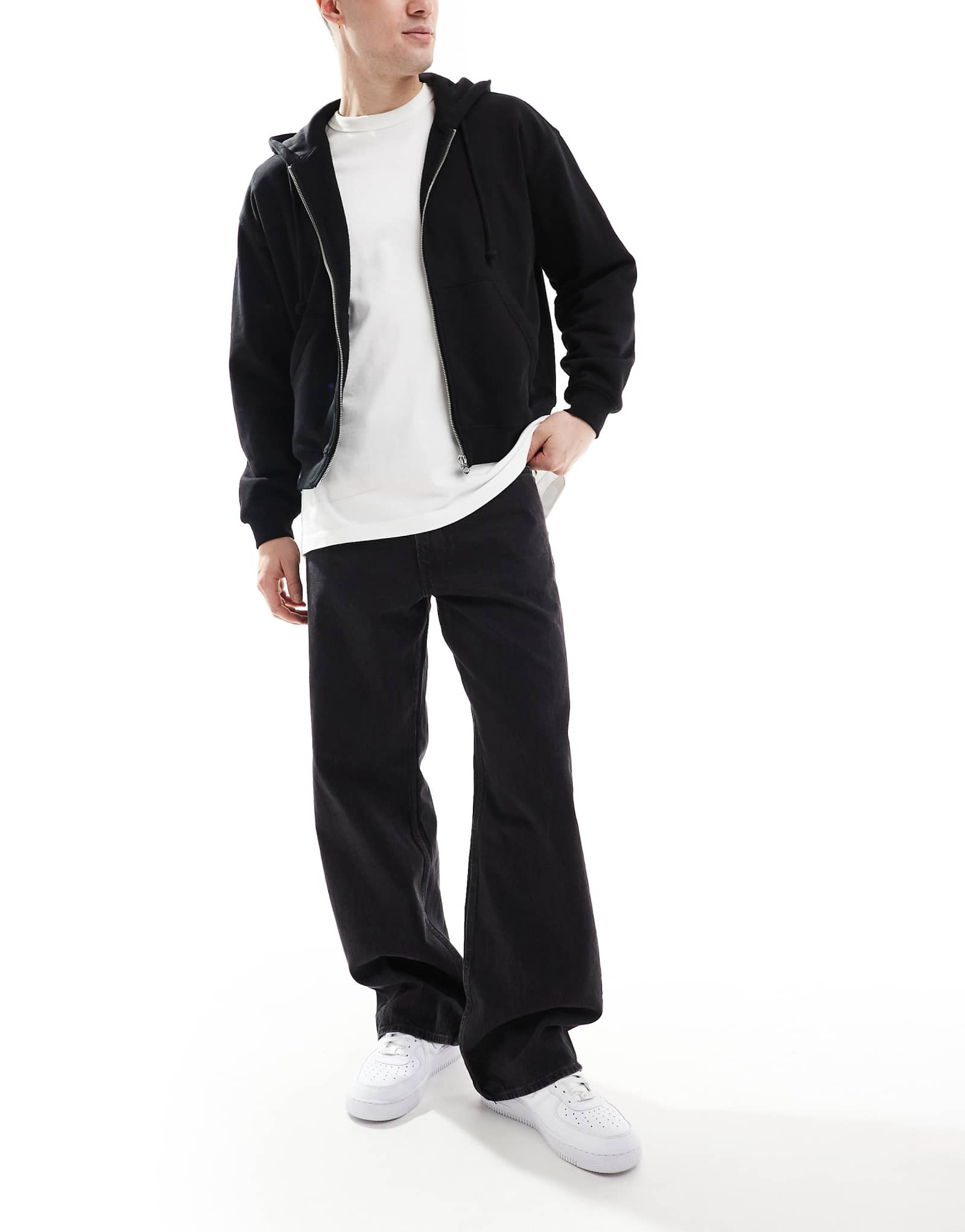 Джинсы свободного кроя G-Star type 96 черного цвета стиранные 21590₽