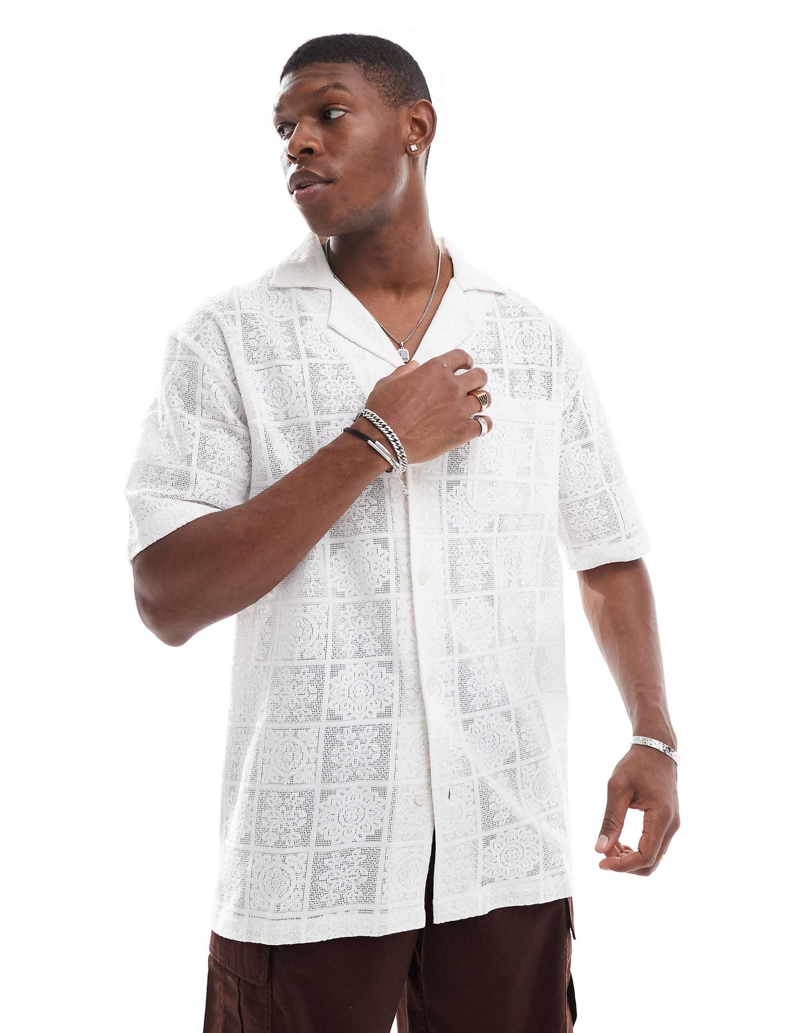 пляжная рубашка кремового цвета связанная крючком крючком с коротким рукавом sol beach 5690₽